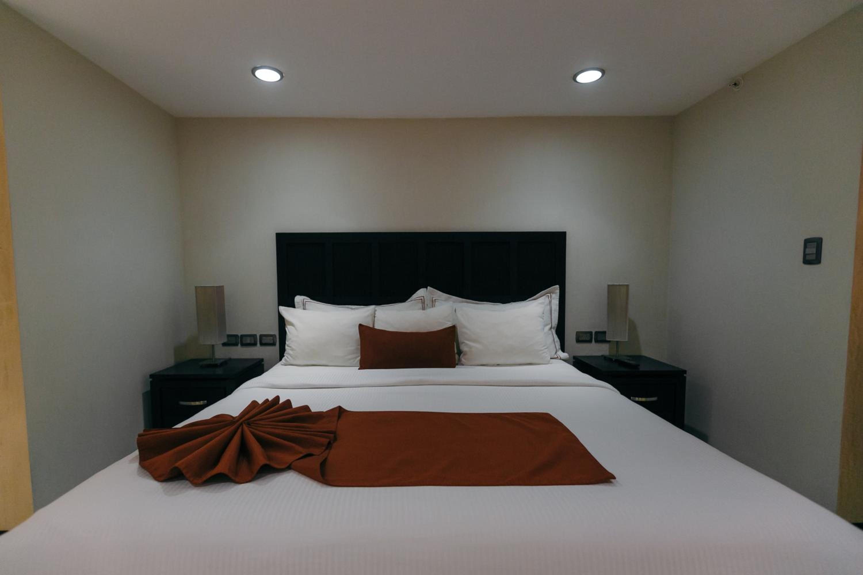 Deluxe King Room photo 3