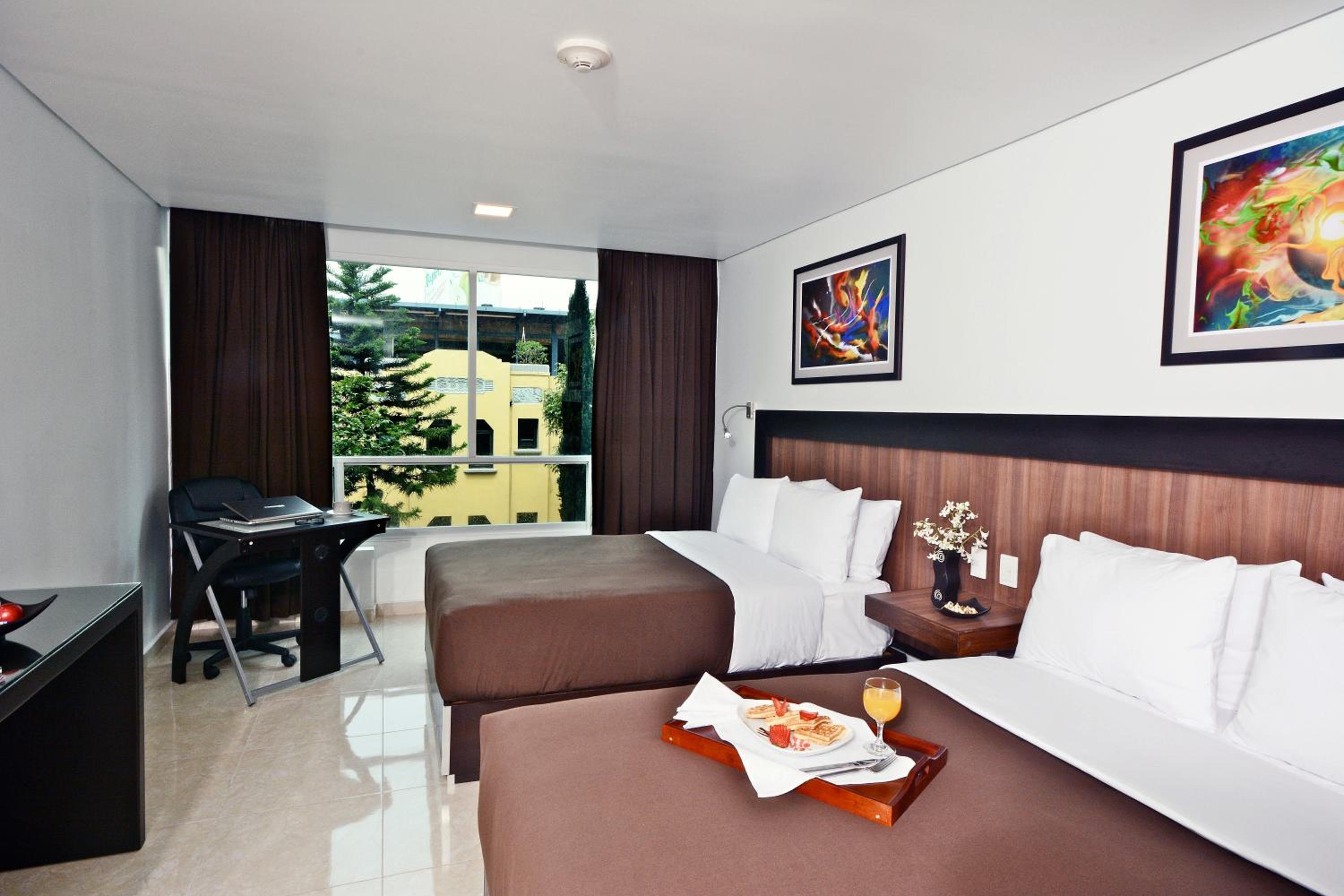Deluxe Double Room - Photo 16