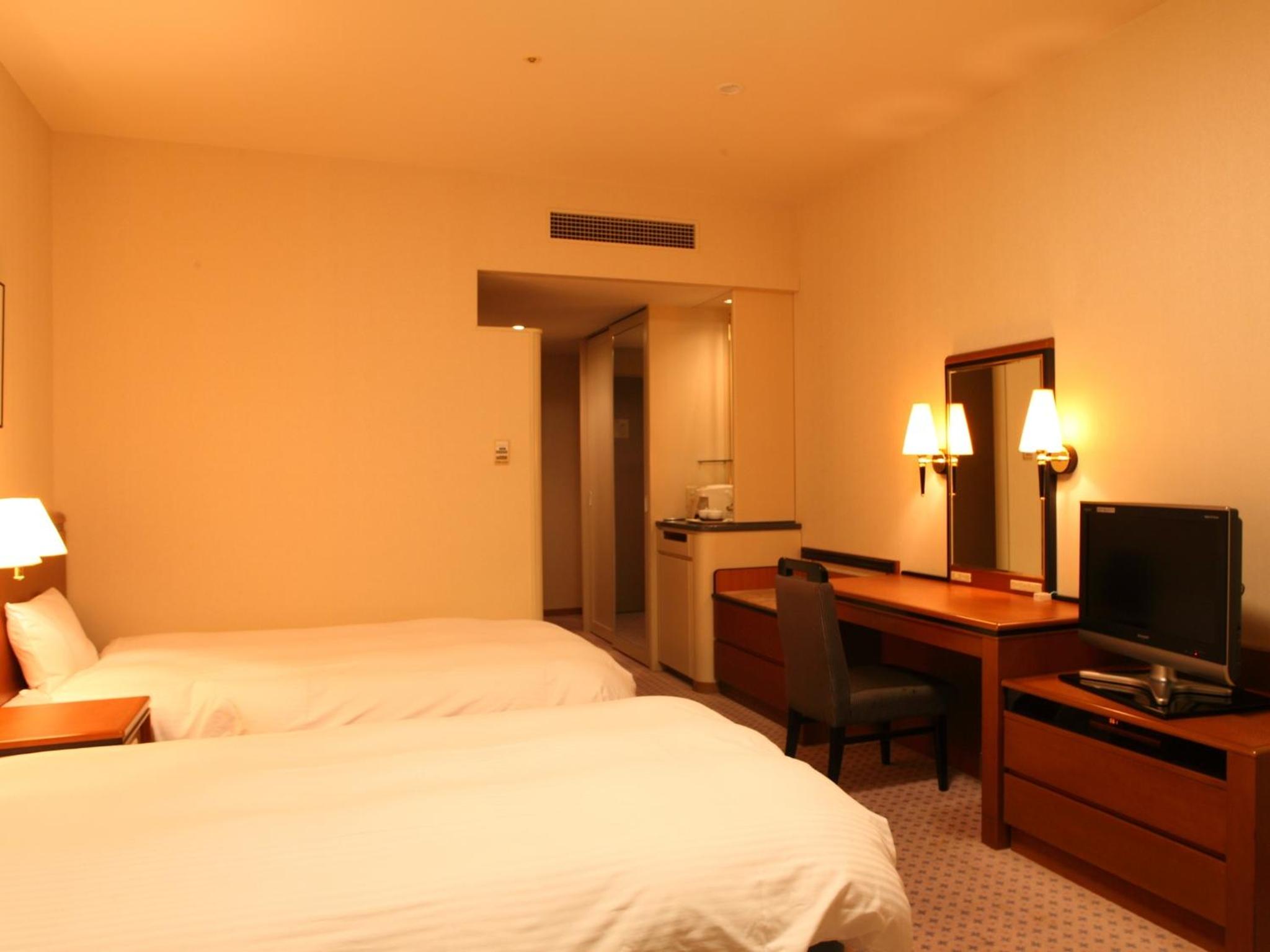 Superior Twin Room - Smoking - Photo 7