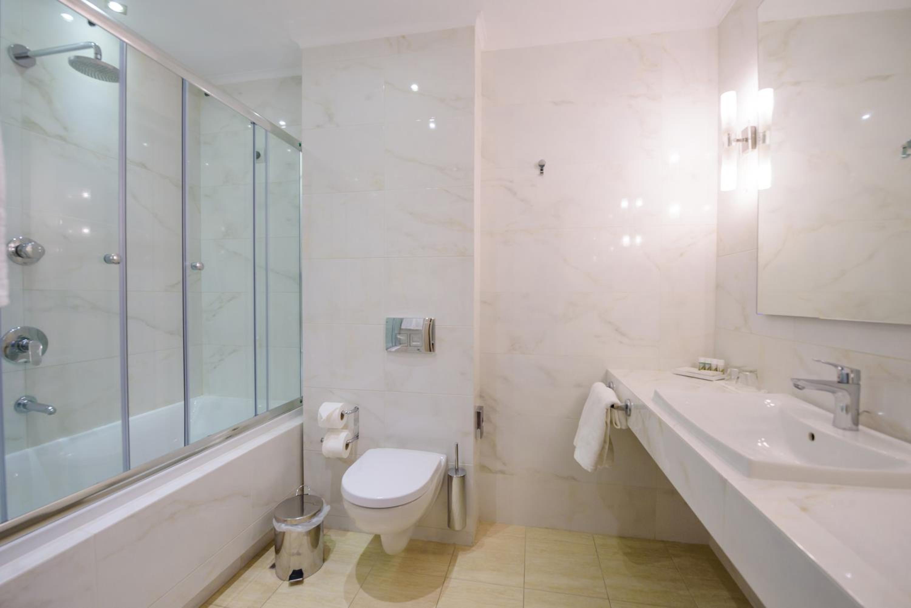 Double or Twin Room - Photo 2