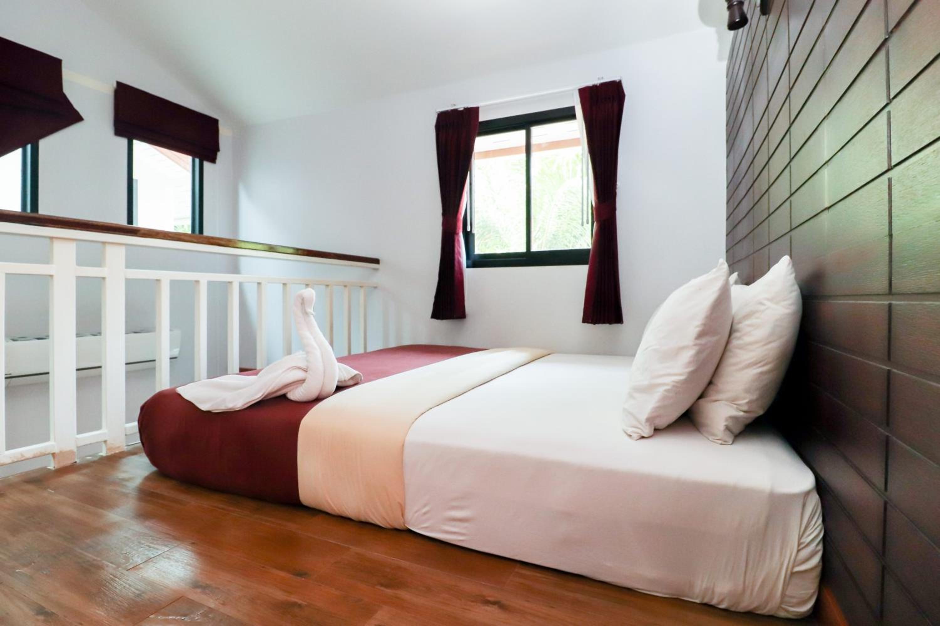 Quadruple Room - Photo 8