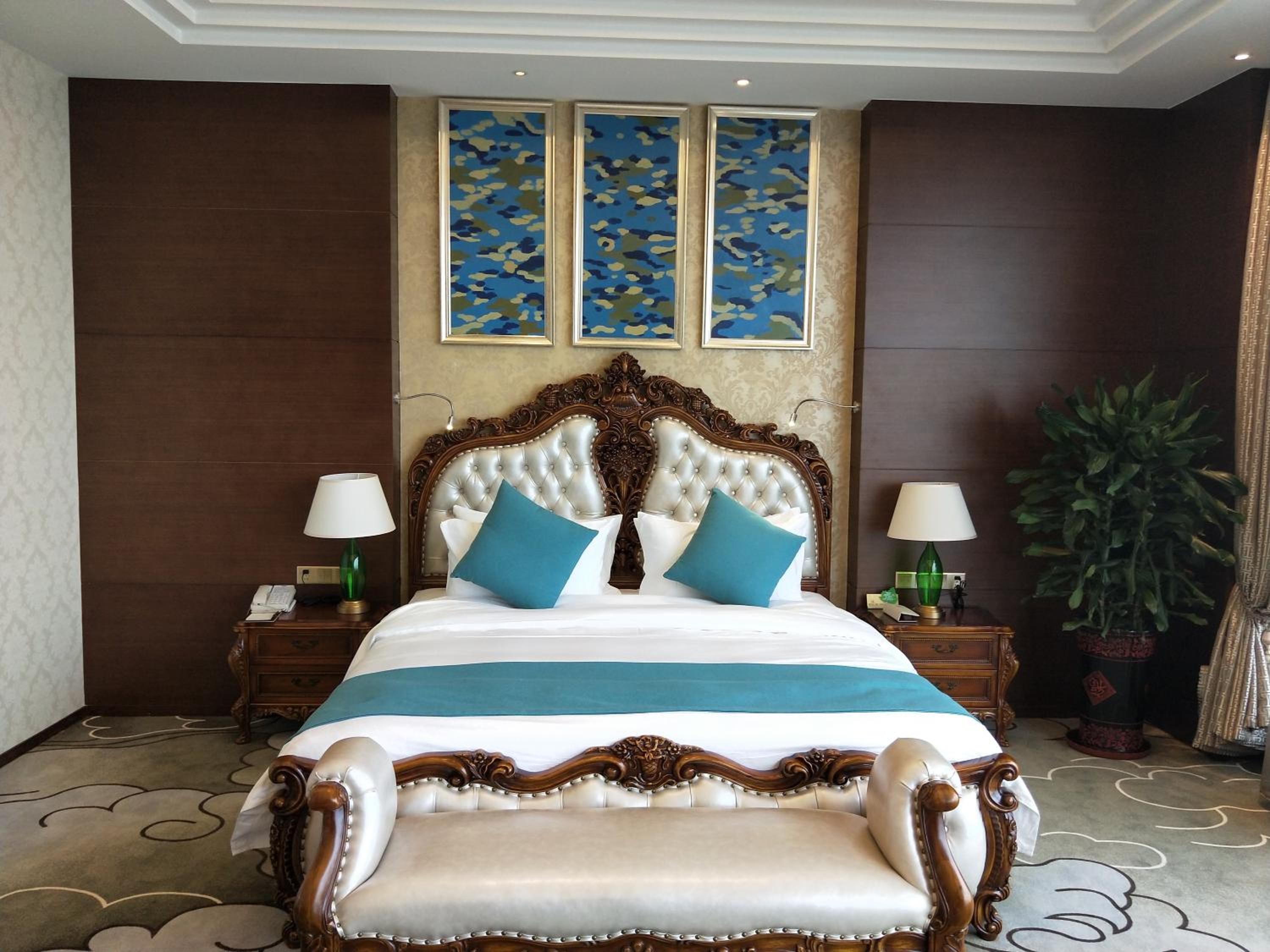 Presidential Suite
