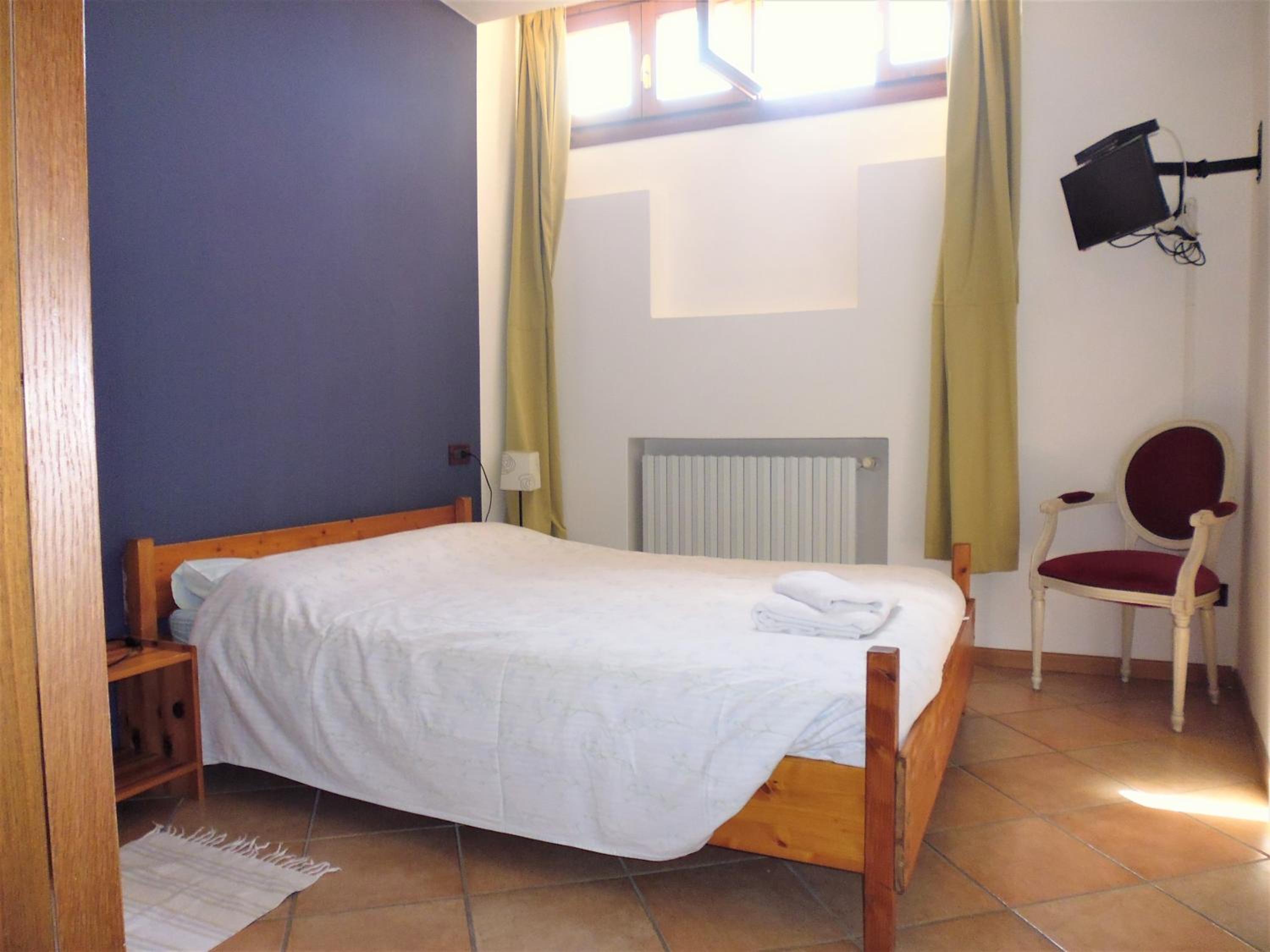 Budget Double Room photo 2