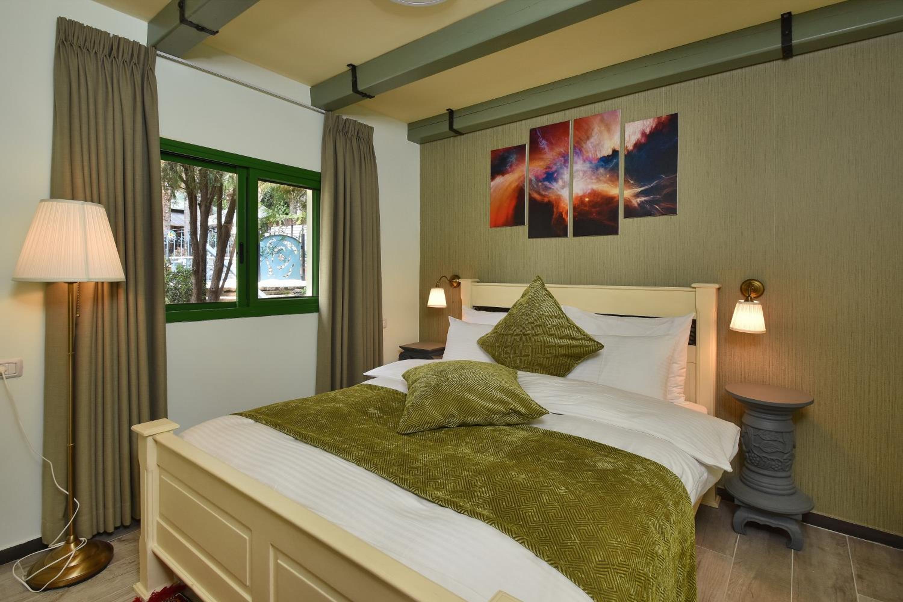 Family Suite with Balcony photo 1