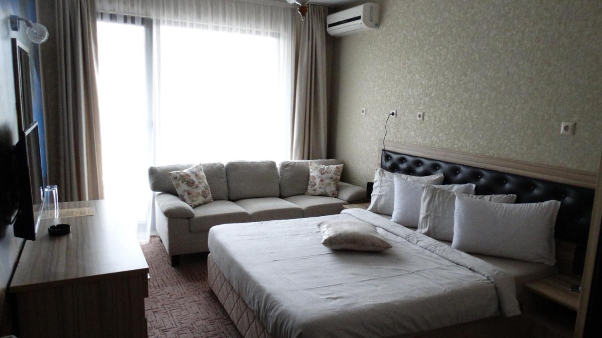 Two-Bedroom Apartment - Photo 2