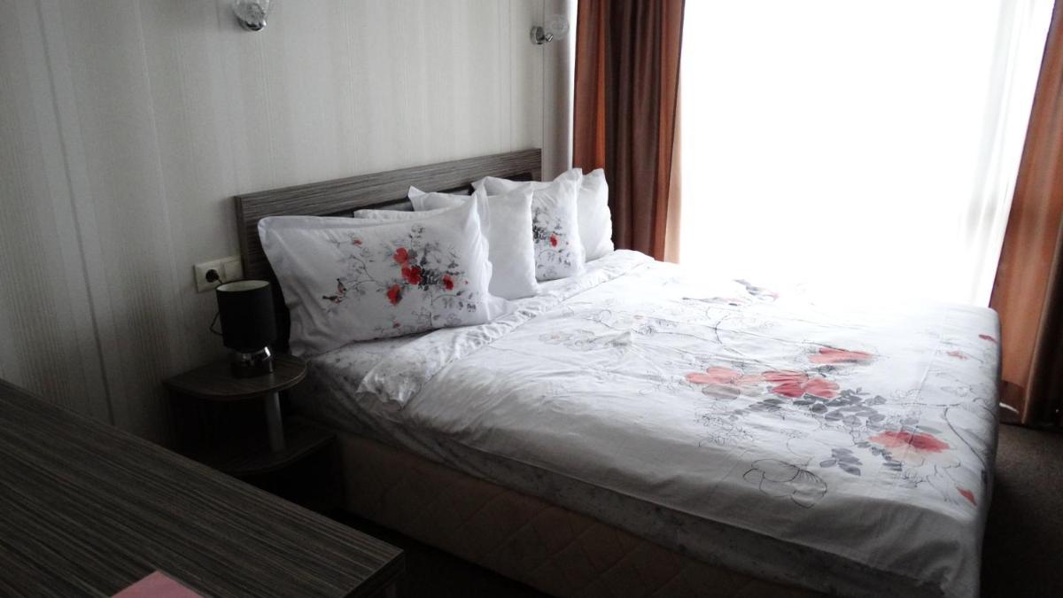 Double Room - Photo 4