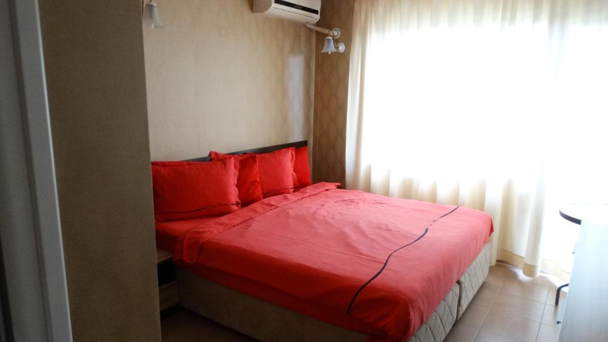 Double Room - Photo 5