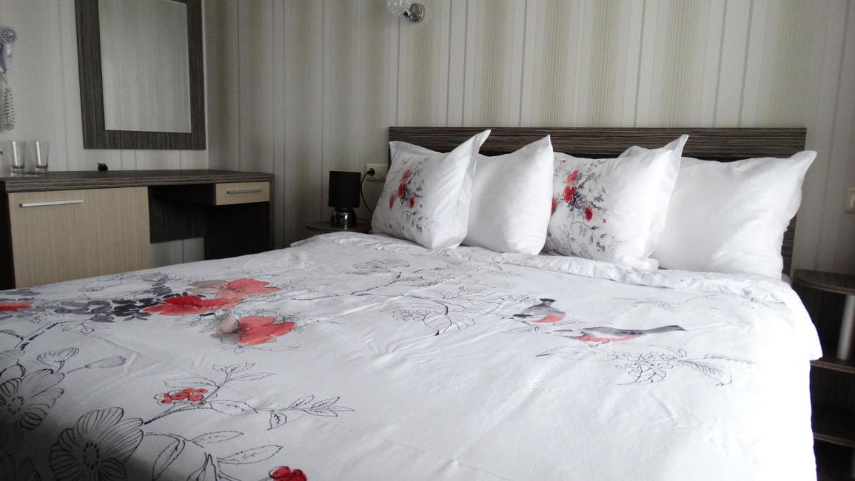 Double Room - Photo 3