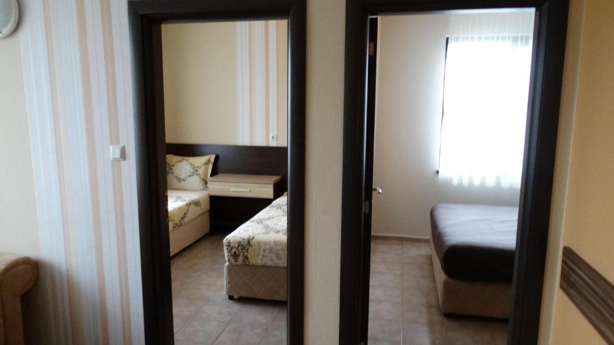 Two-Bedroom Suite - Photo 2