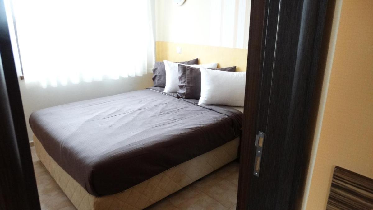 Two-Bedroom Suite - Photo 5