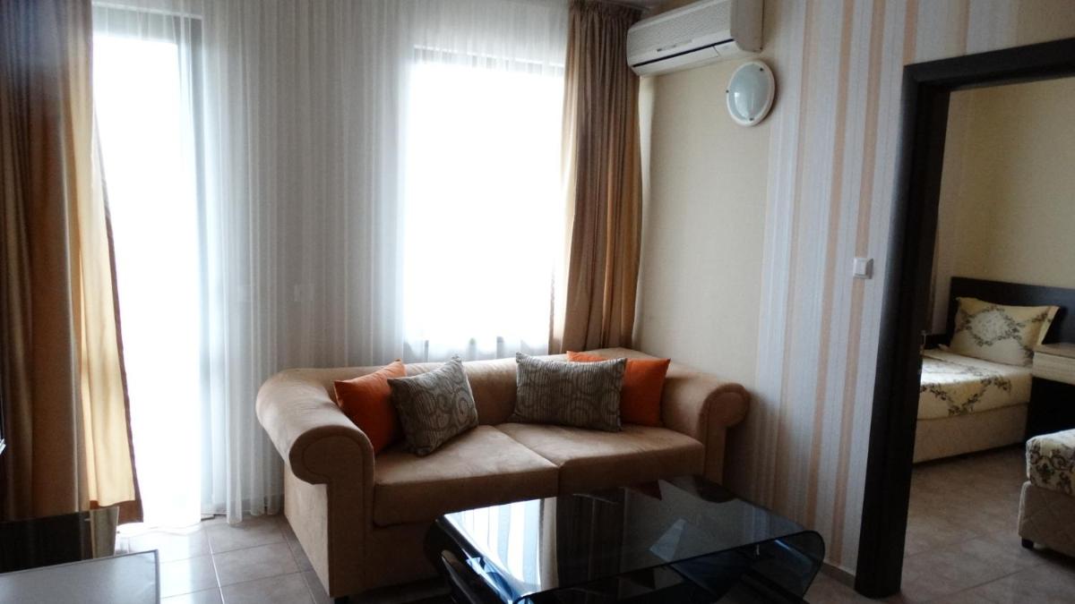 Two-Bedroom Suite - Photo 7