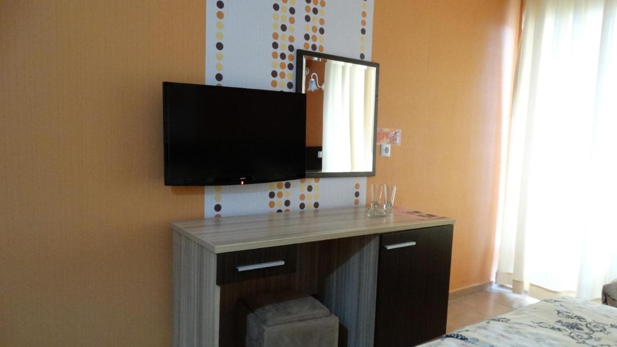 Basic Triple Room - Photo 1