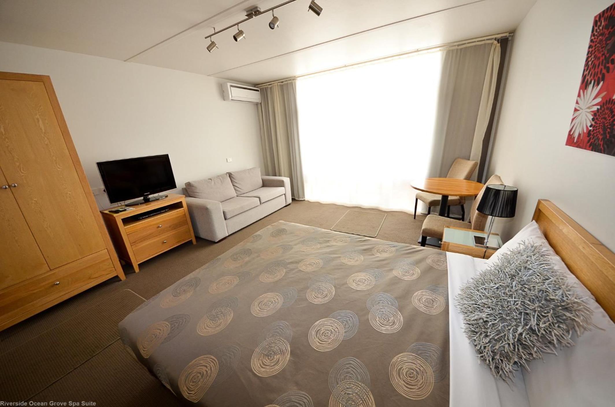 Motel Spa Room photo 2