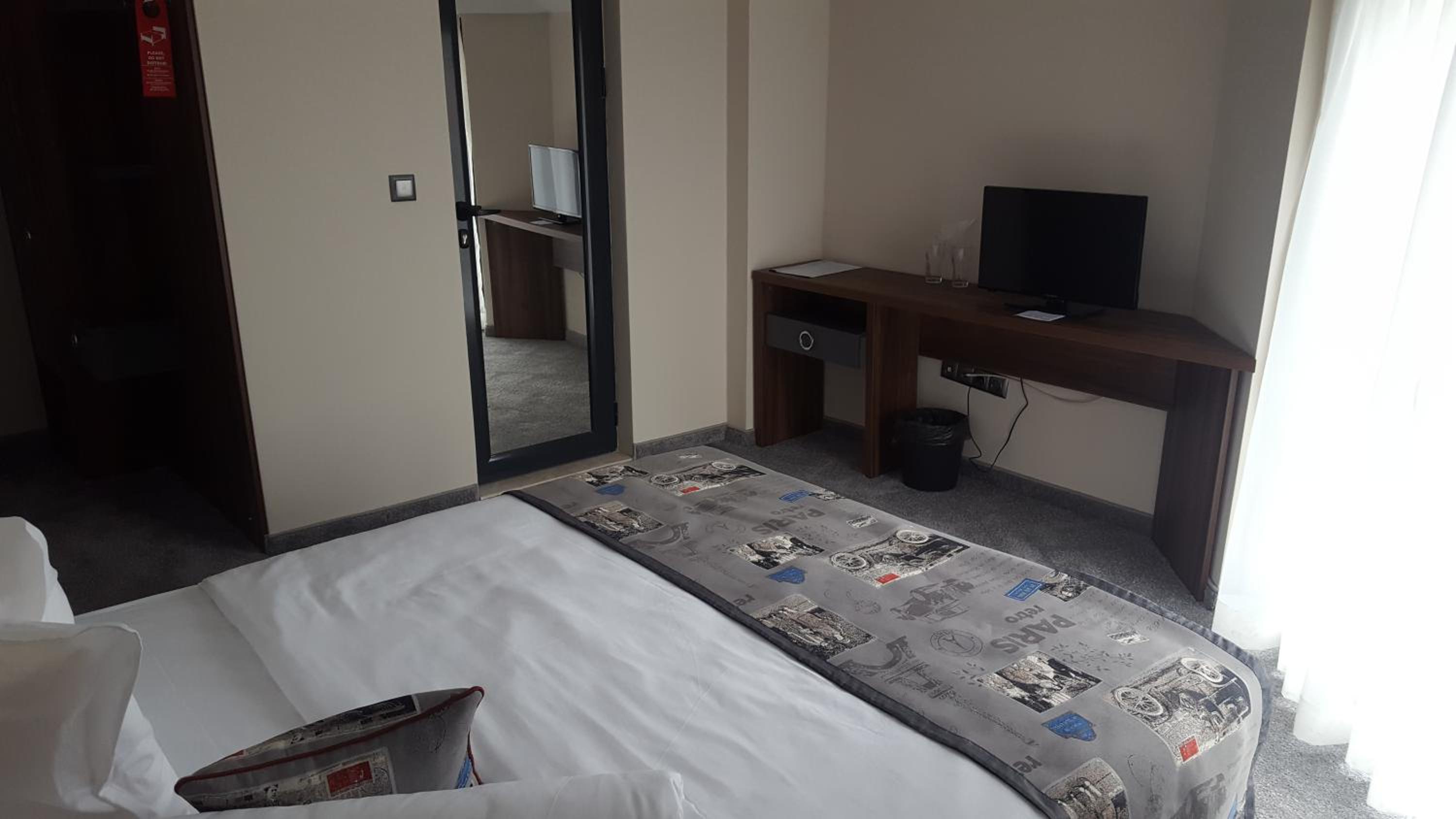 Double or Twin Room with Garden View - Photo 6