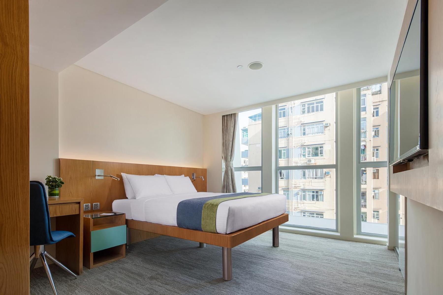 Summit Suite Queen Bed (Registered by Female Only) photo 1