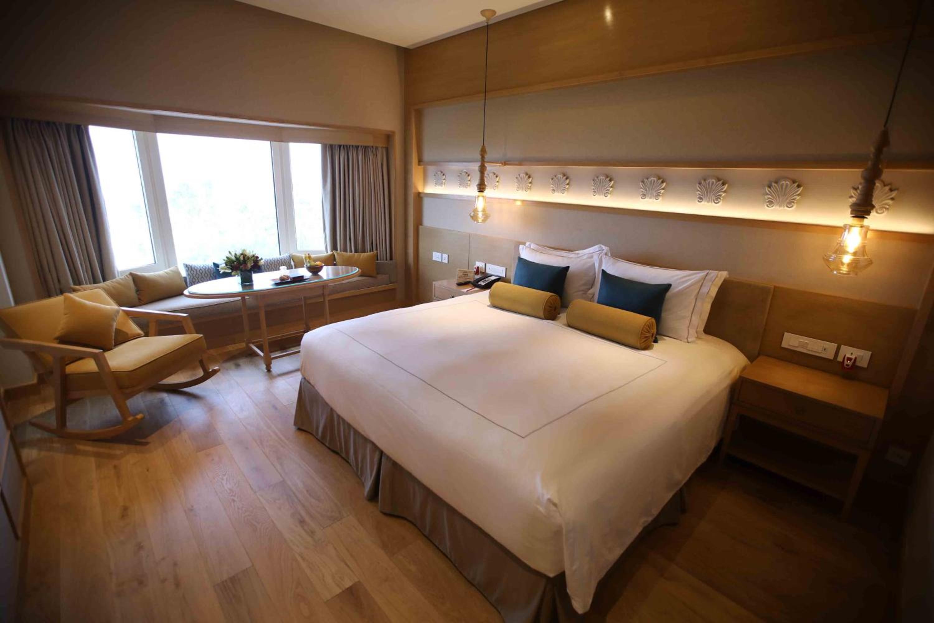 Superior King Room - Photo 2