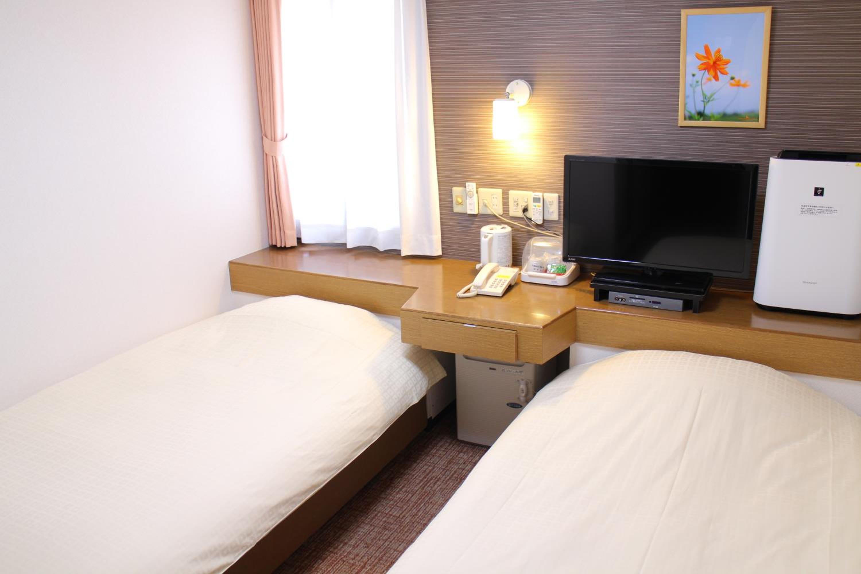 Standard Twin Room - Non-Smoking - Photo 1