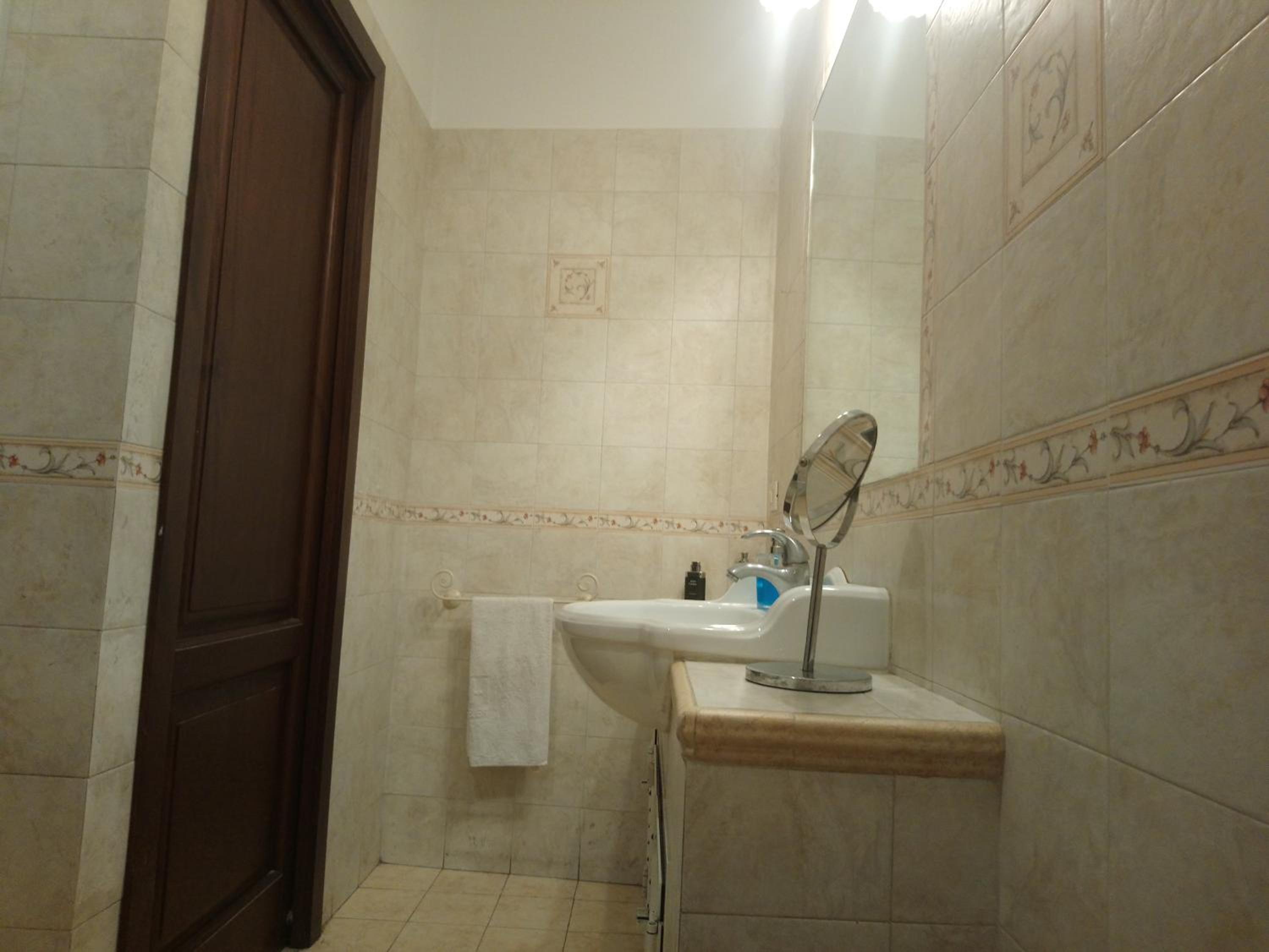 Two-Bedroom Apartment - Photo 4