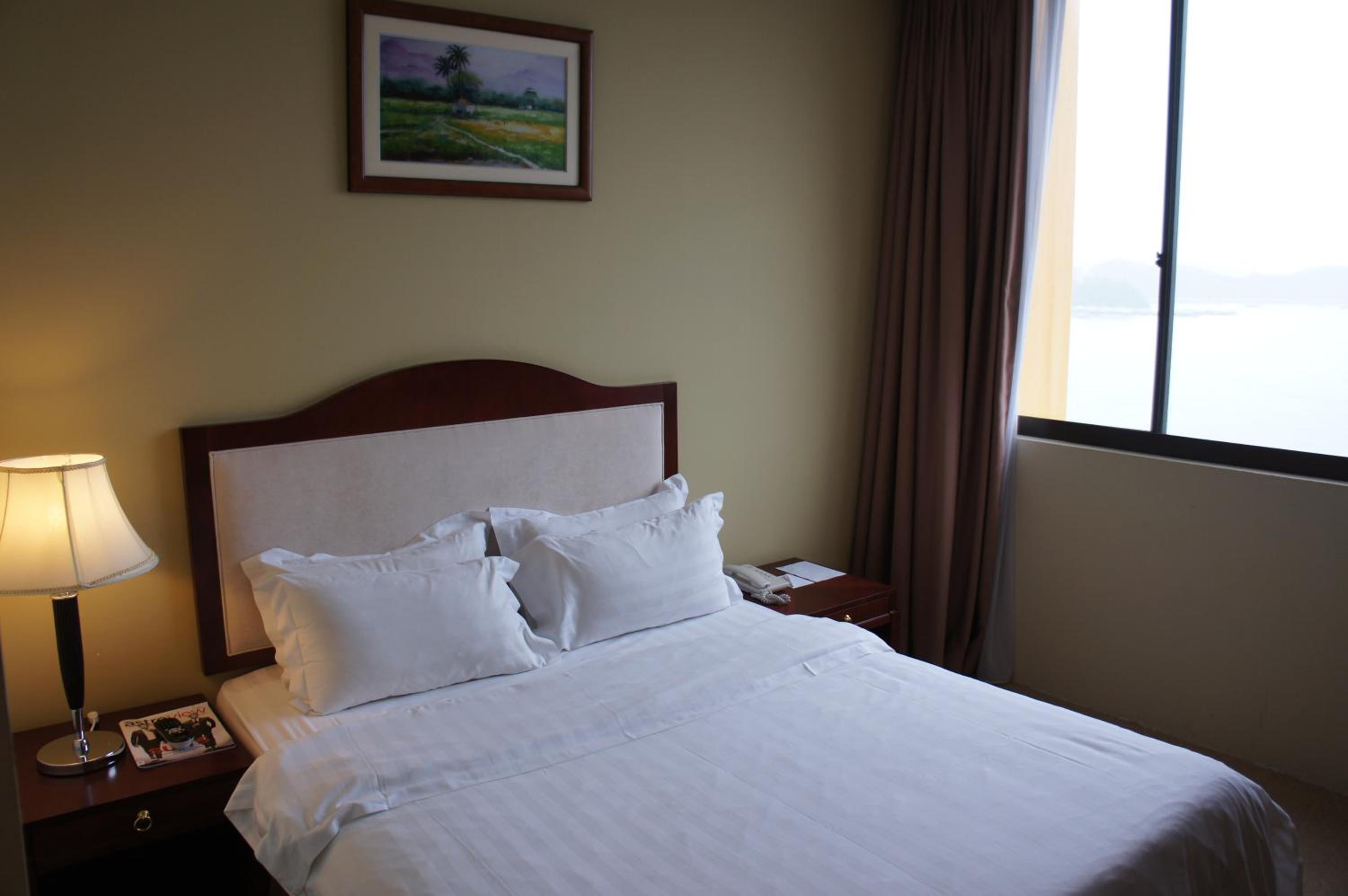 Deluxe Double or Twin Room photo 3