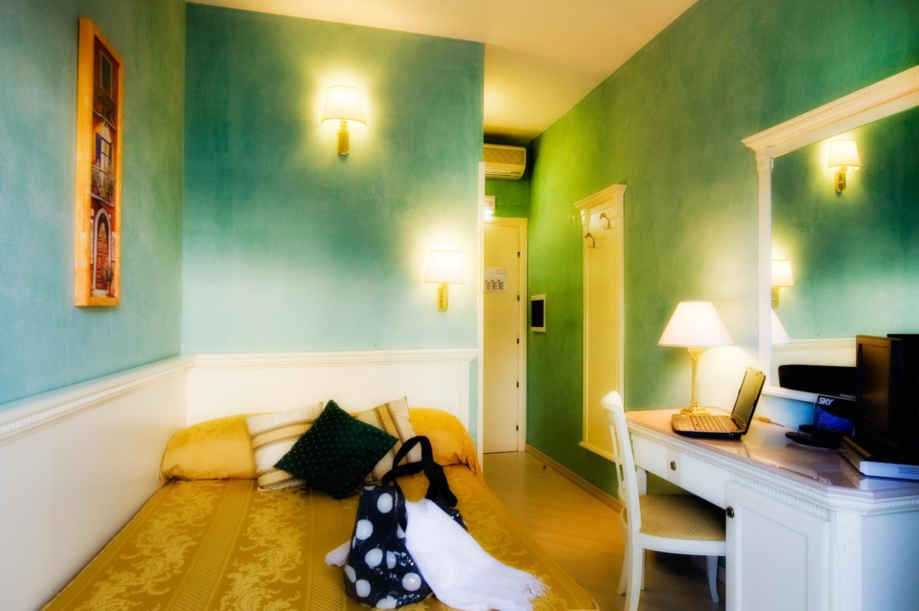 Single Room