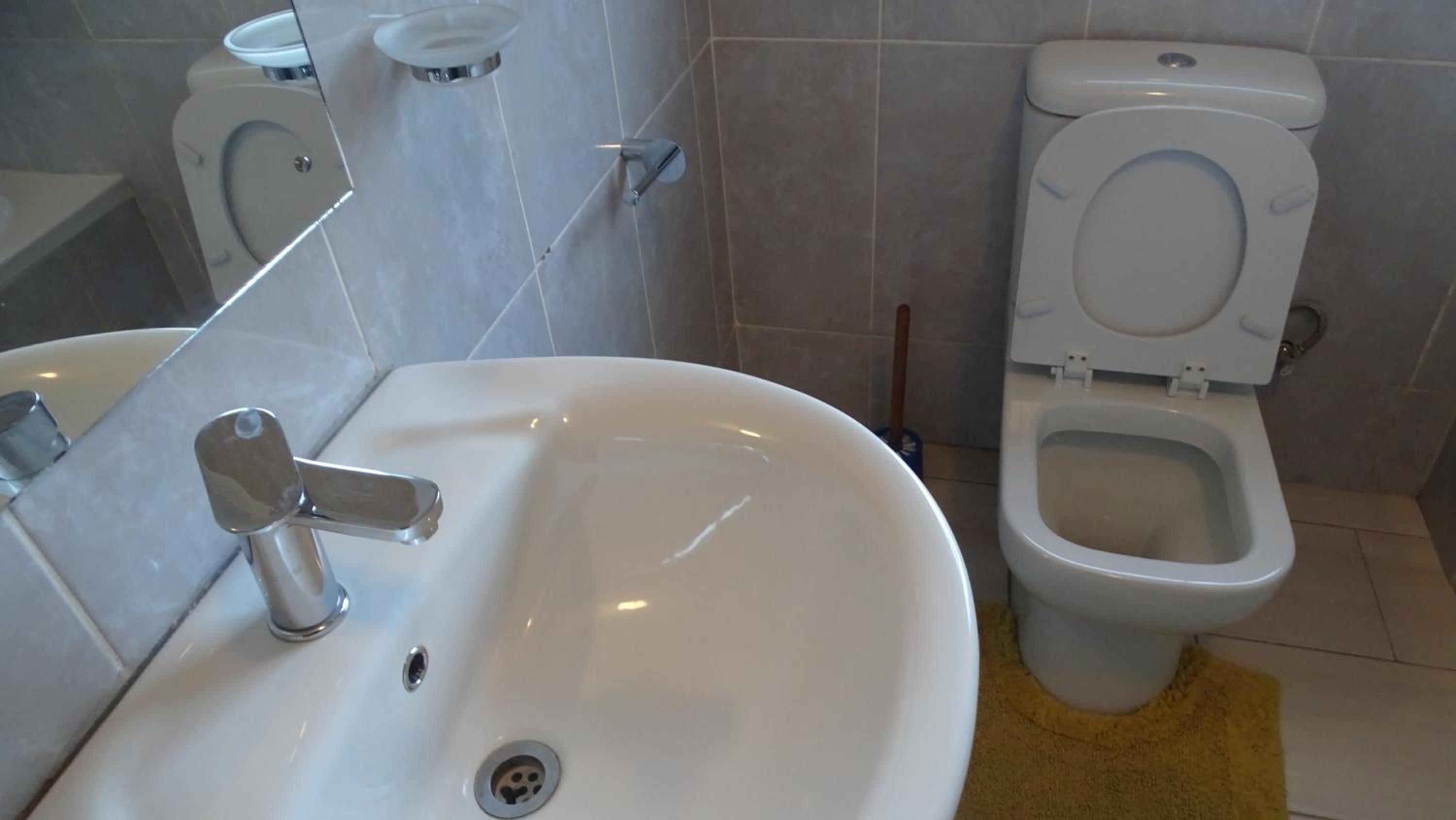 Deluxe Double Room - Photo 8