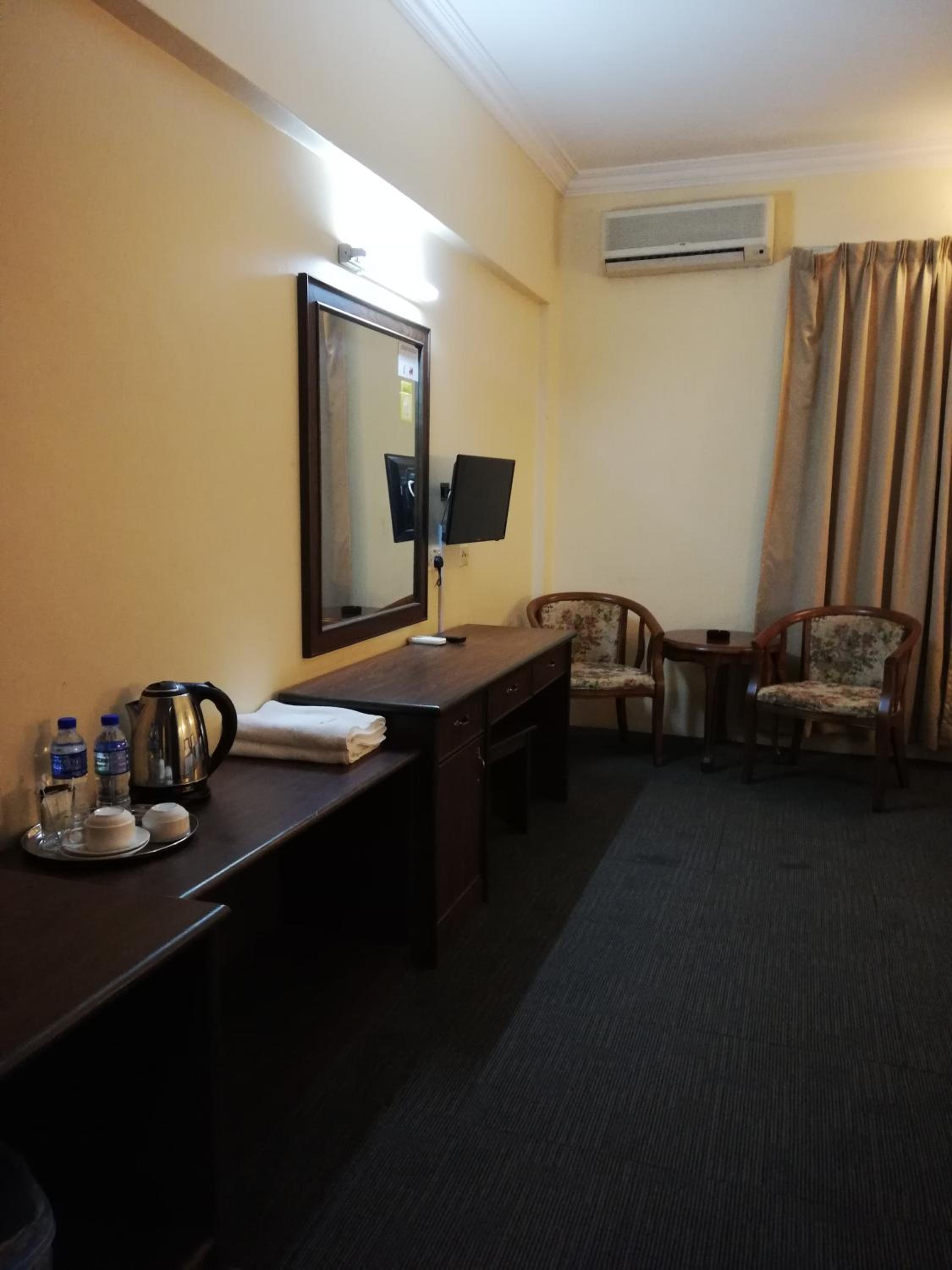 Deluxe Twin Room - Photo 3