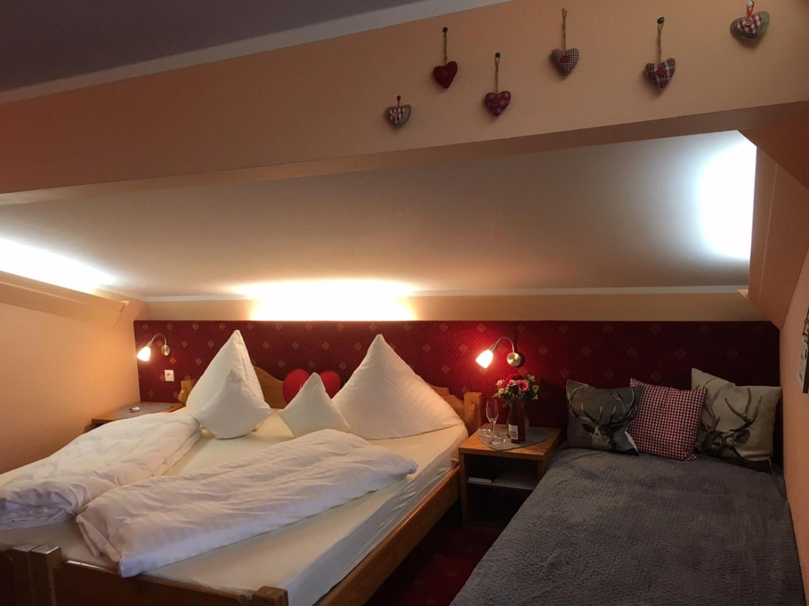 Double Room - Photo 3