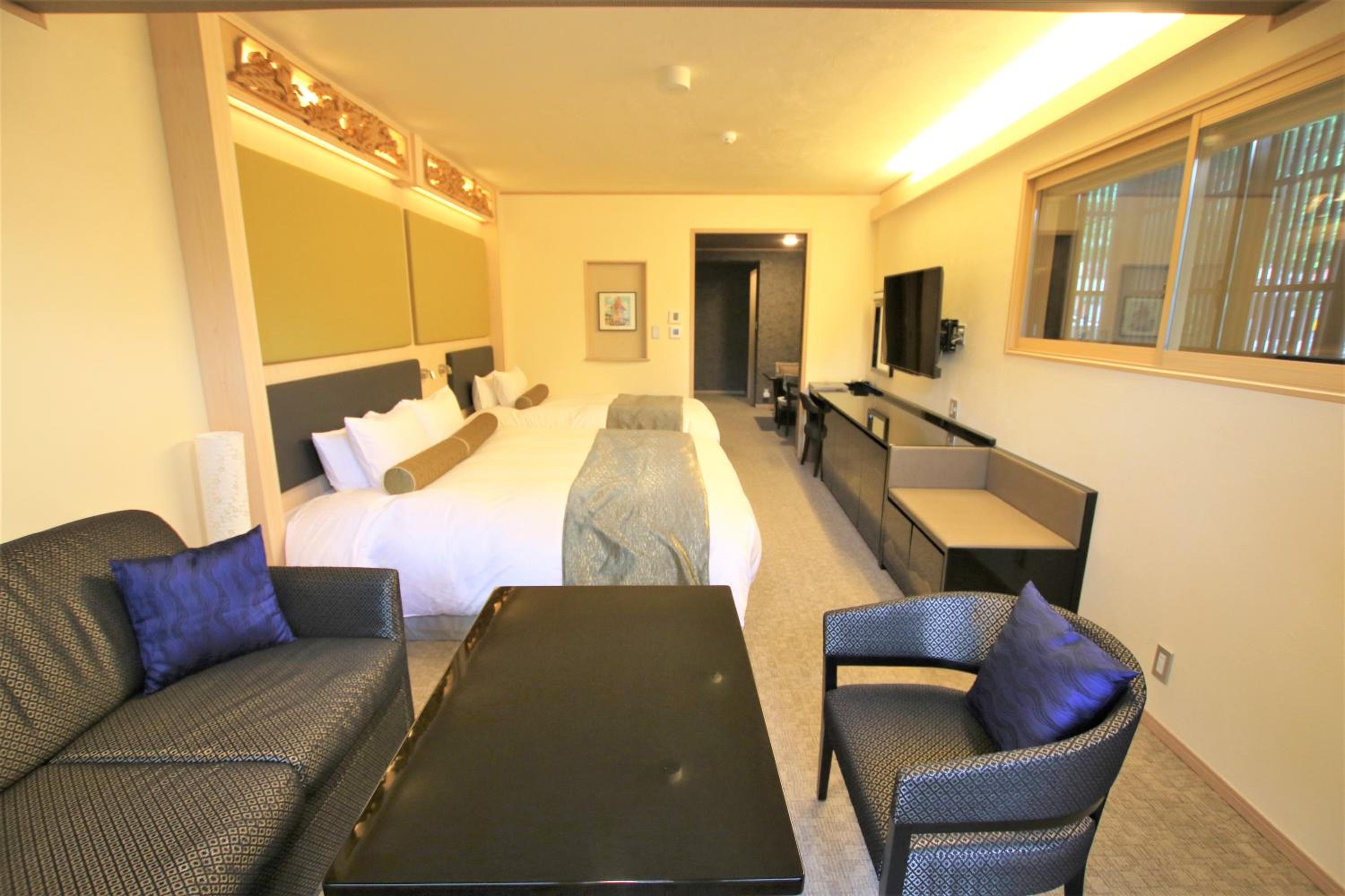 Deluxe Comfort Twin Room thumbnail 6