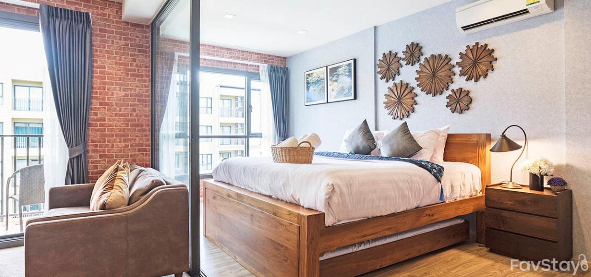 Apartment with Sea View - Photo 8