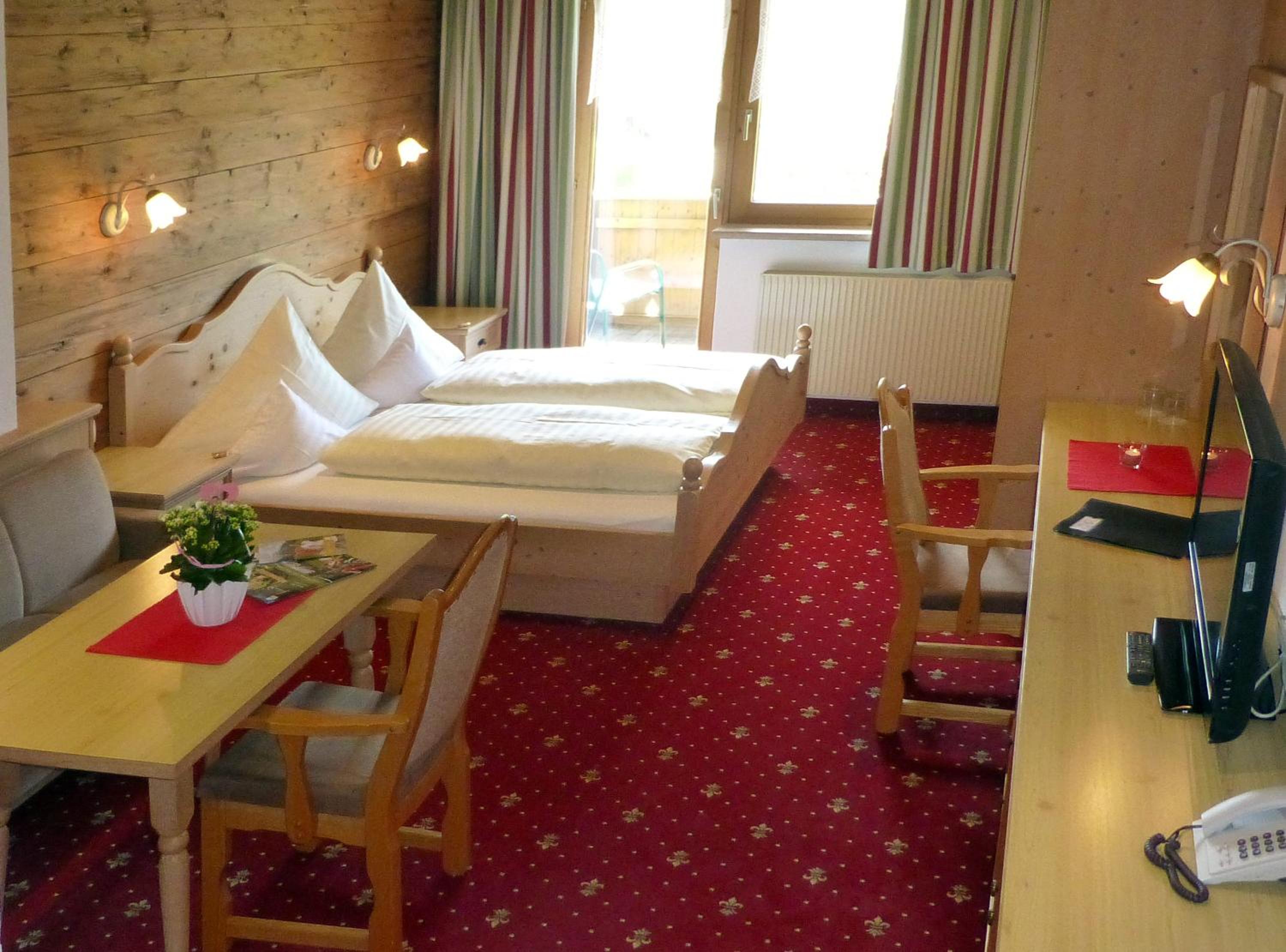 Double Room with Balcony photo 3