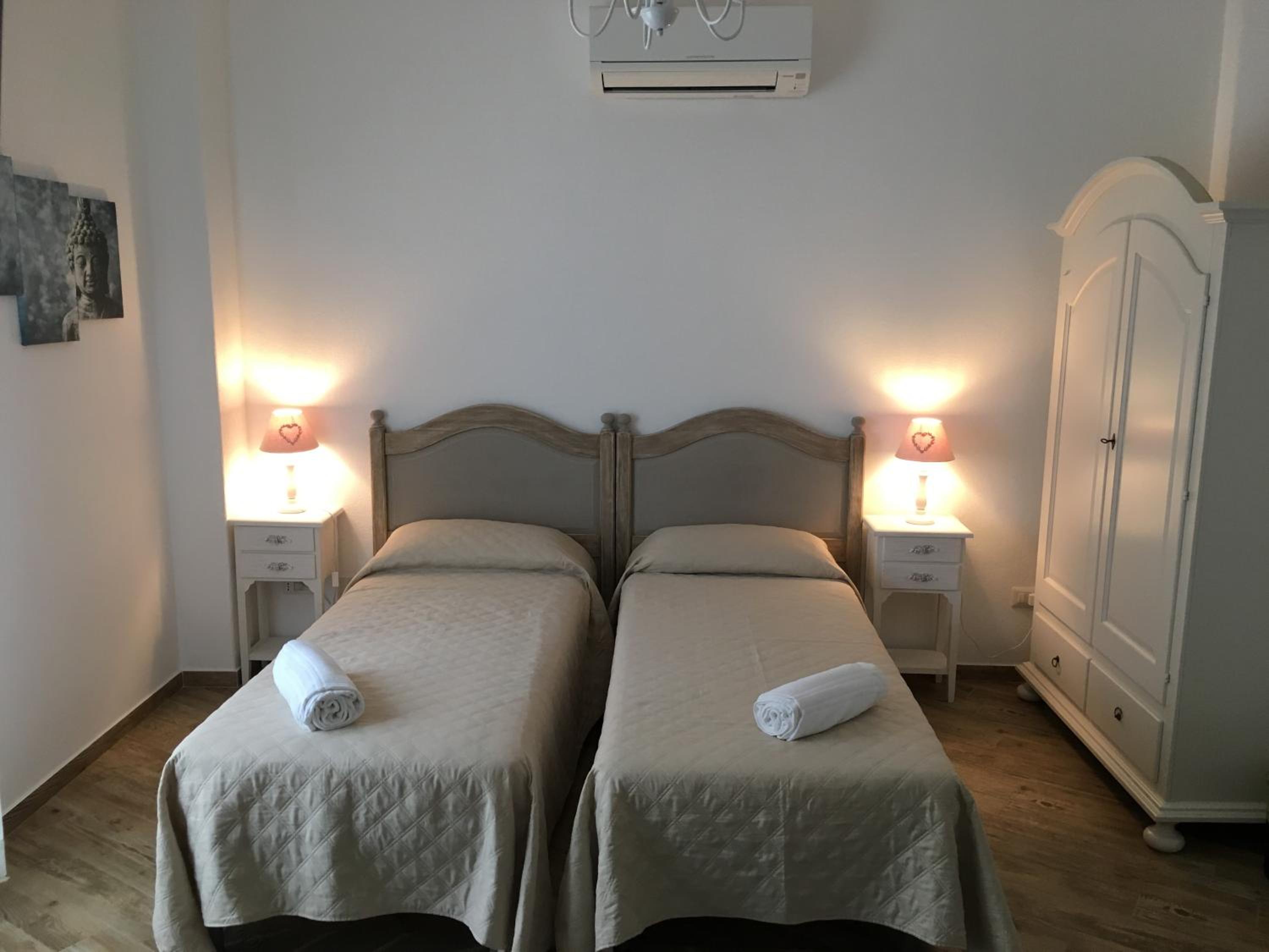 Chambre Lits Jumeaux pour Personnes à Mobilité Réduite