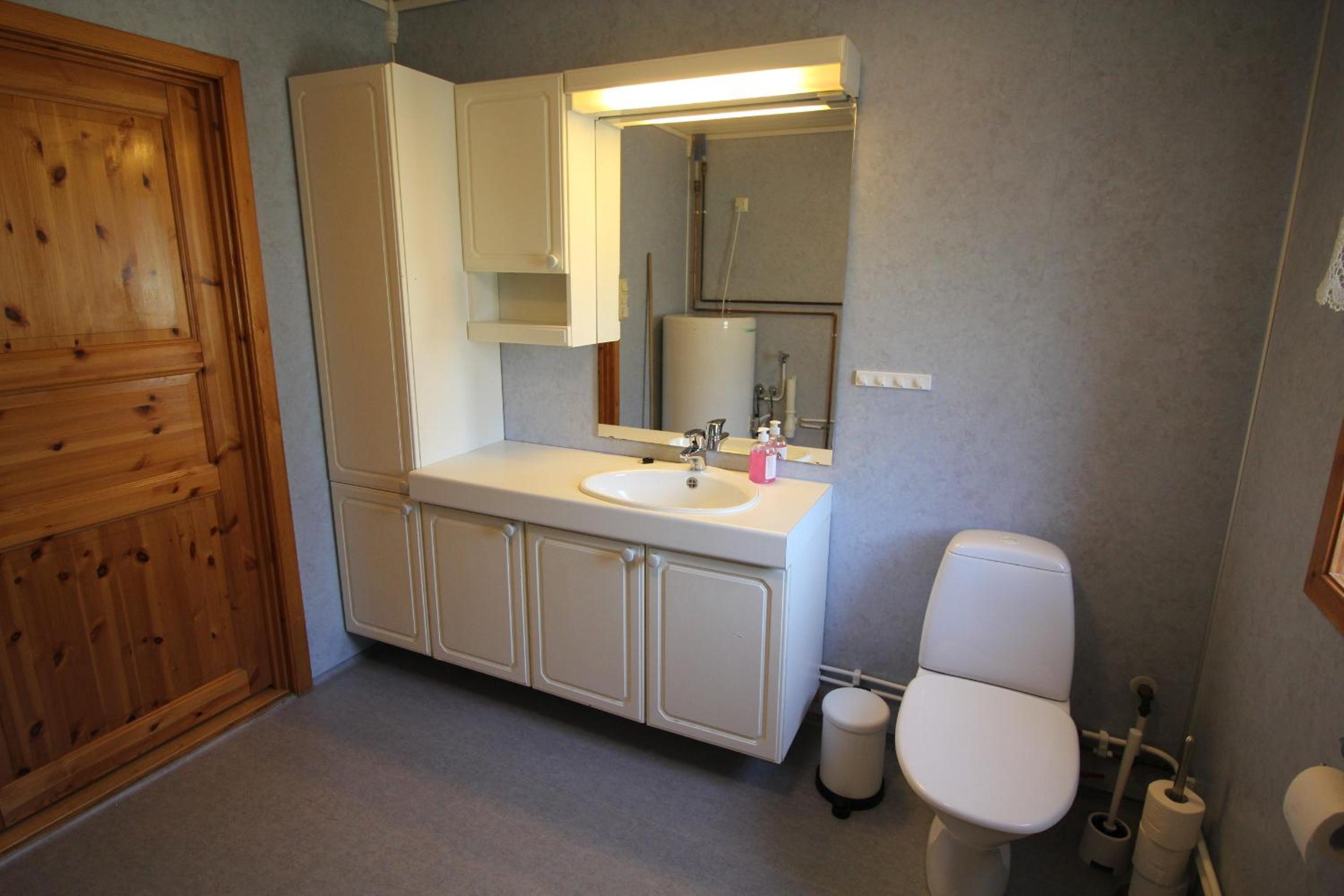 Studio Apartment - Photo 7