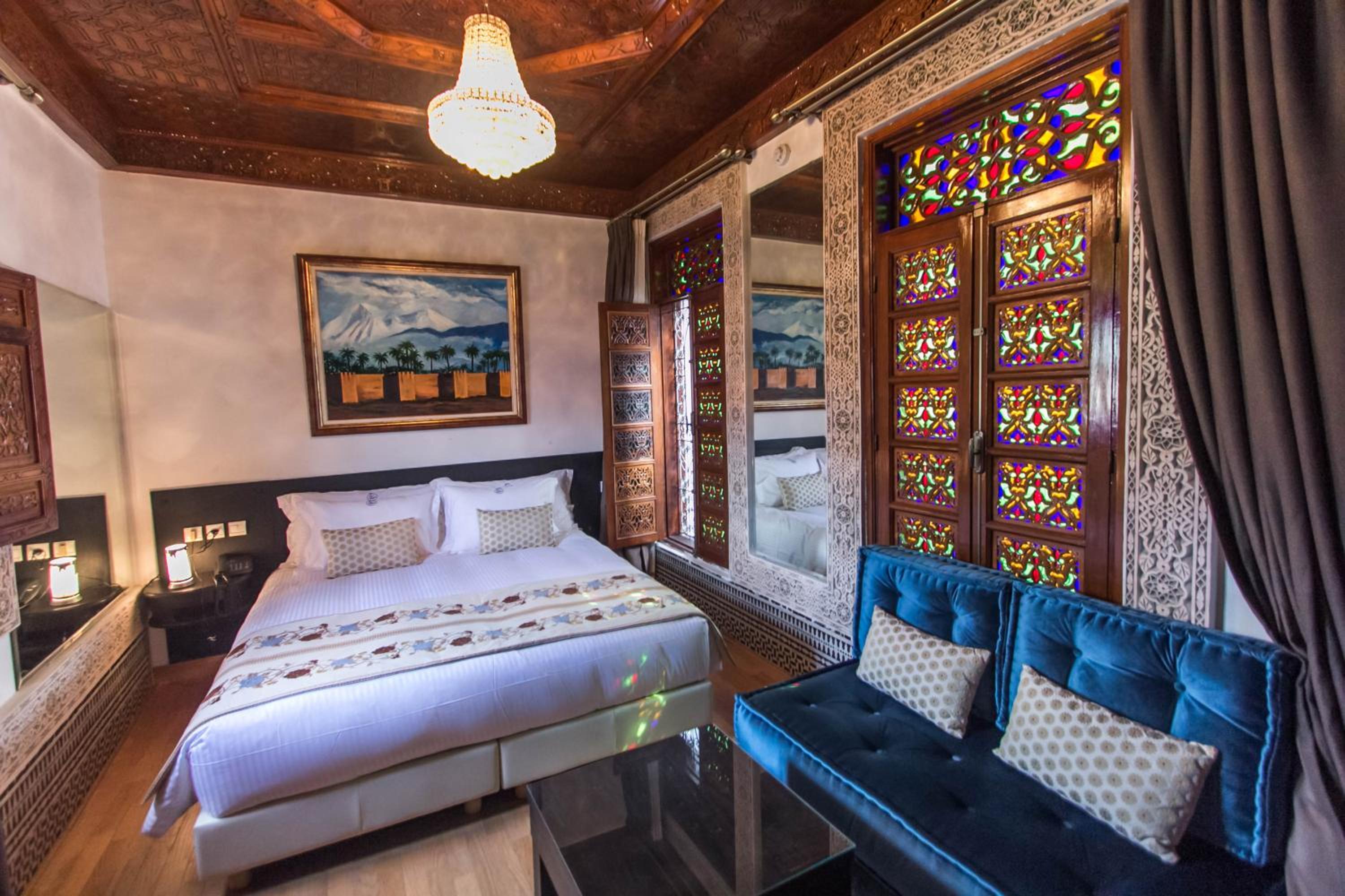 Deluxe Suite with Spa Bath