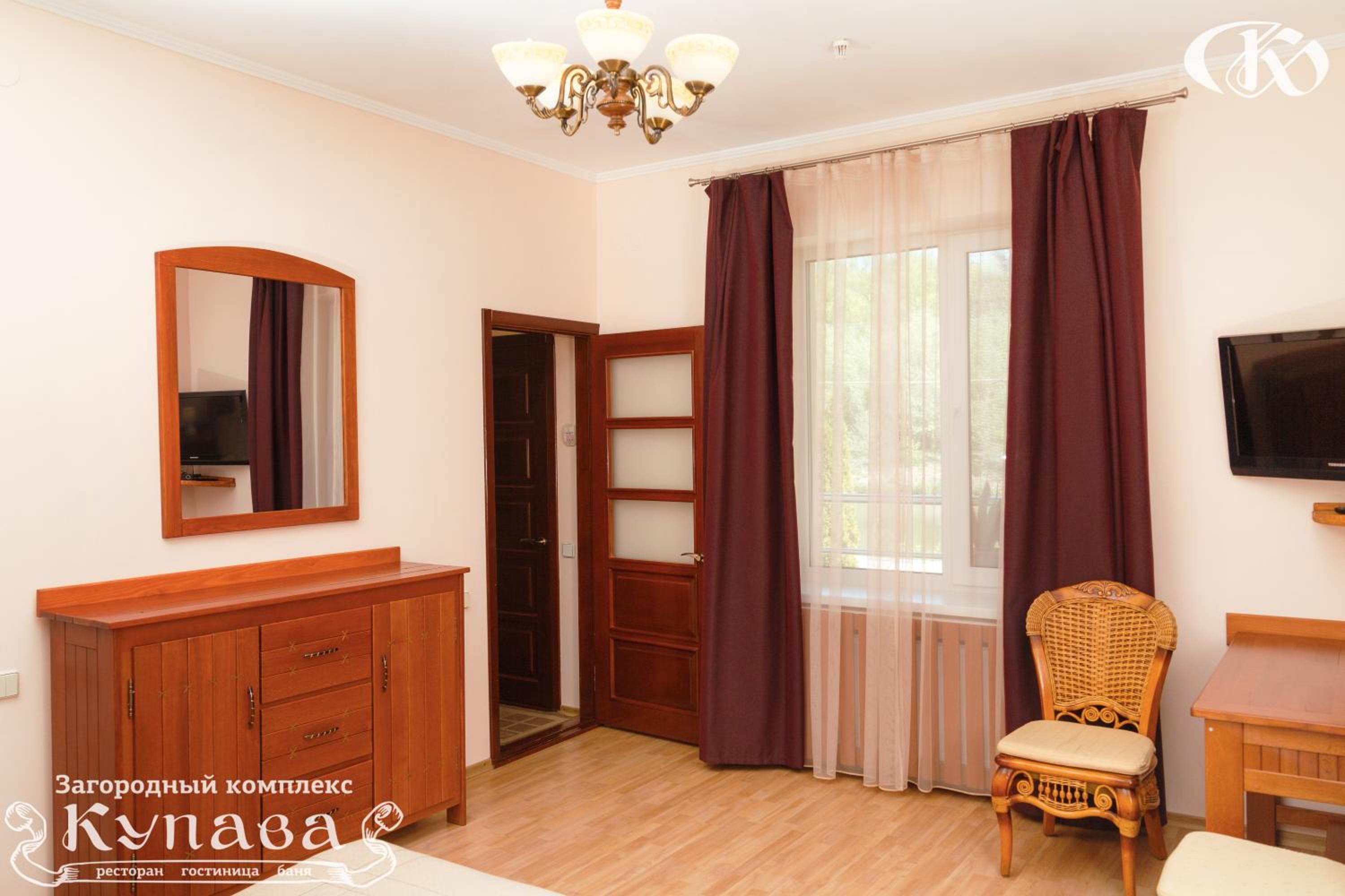 Queen Room with Balcony photo 3