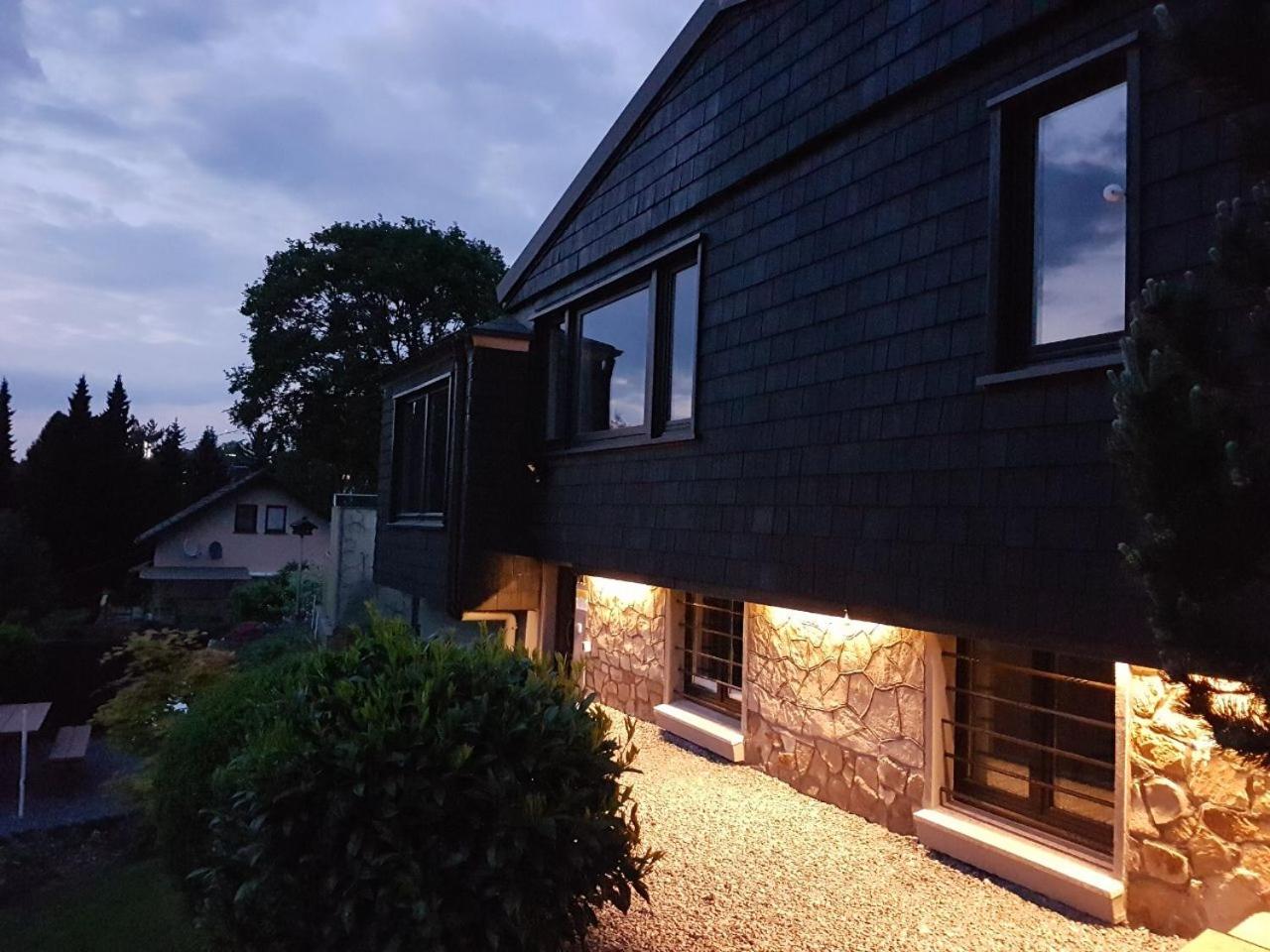 Three-Bedroom House photo 2
