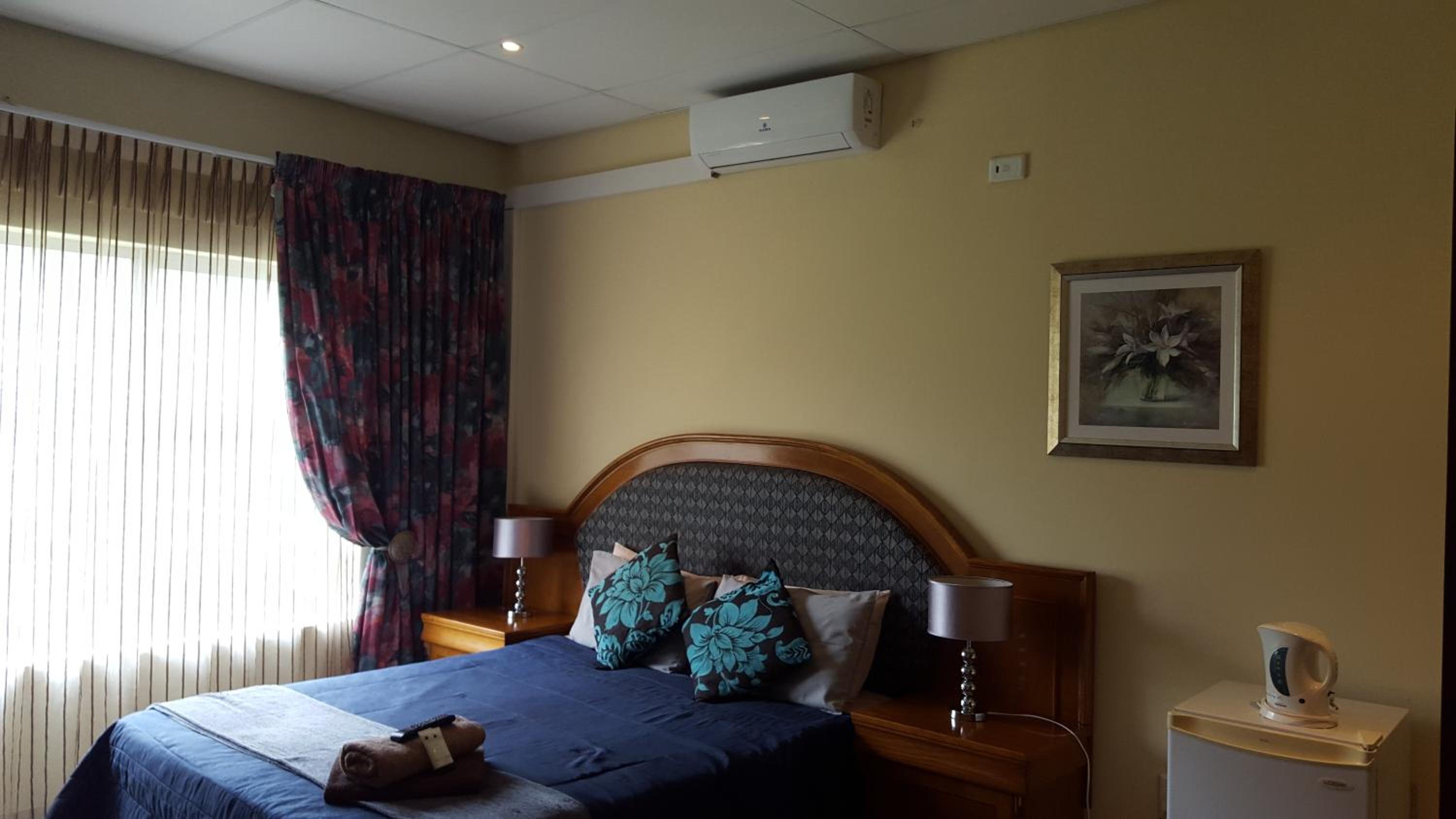Double Room with Private External Bathroom