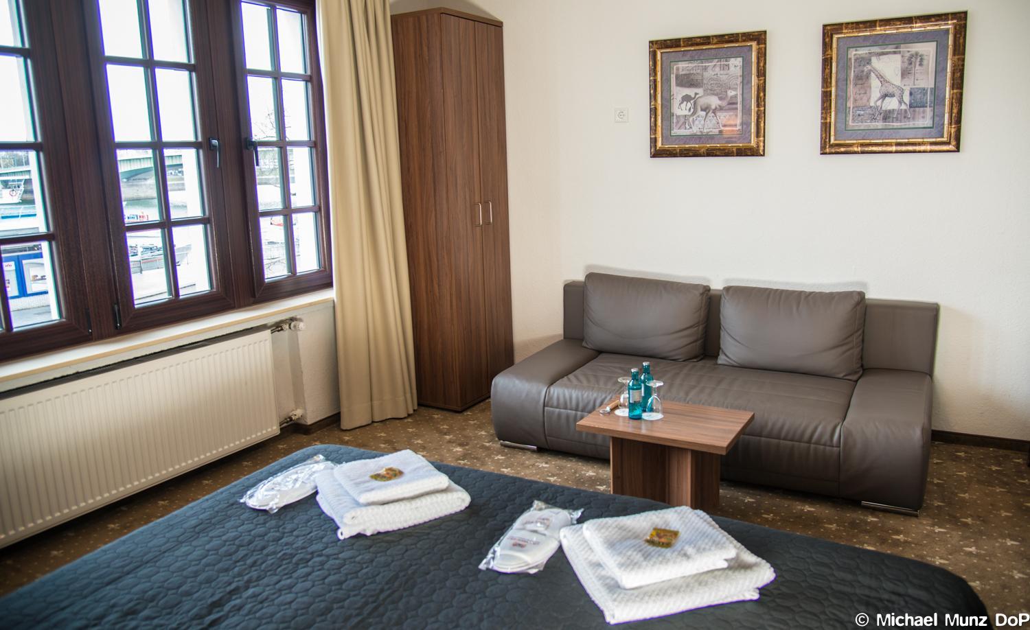 Triple Room with Bathroom - Photo 7