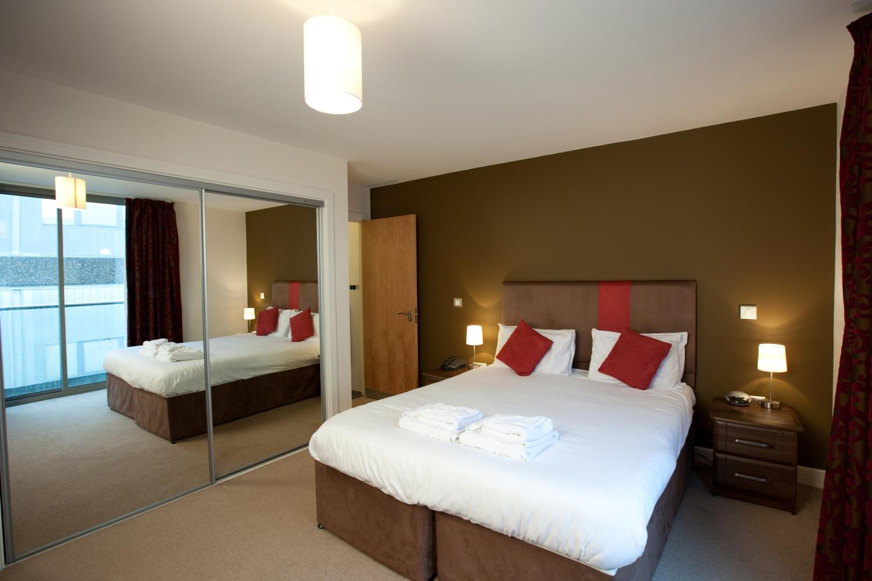 One-Bedroom Suite - Photo 19