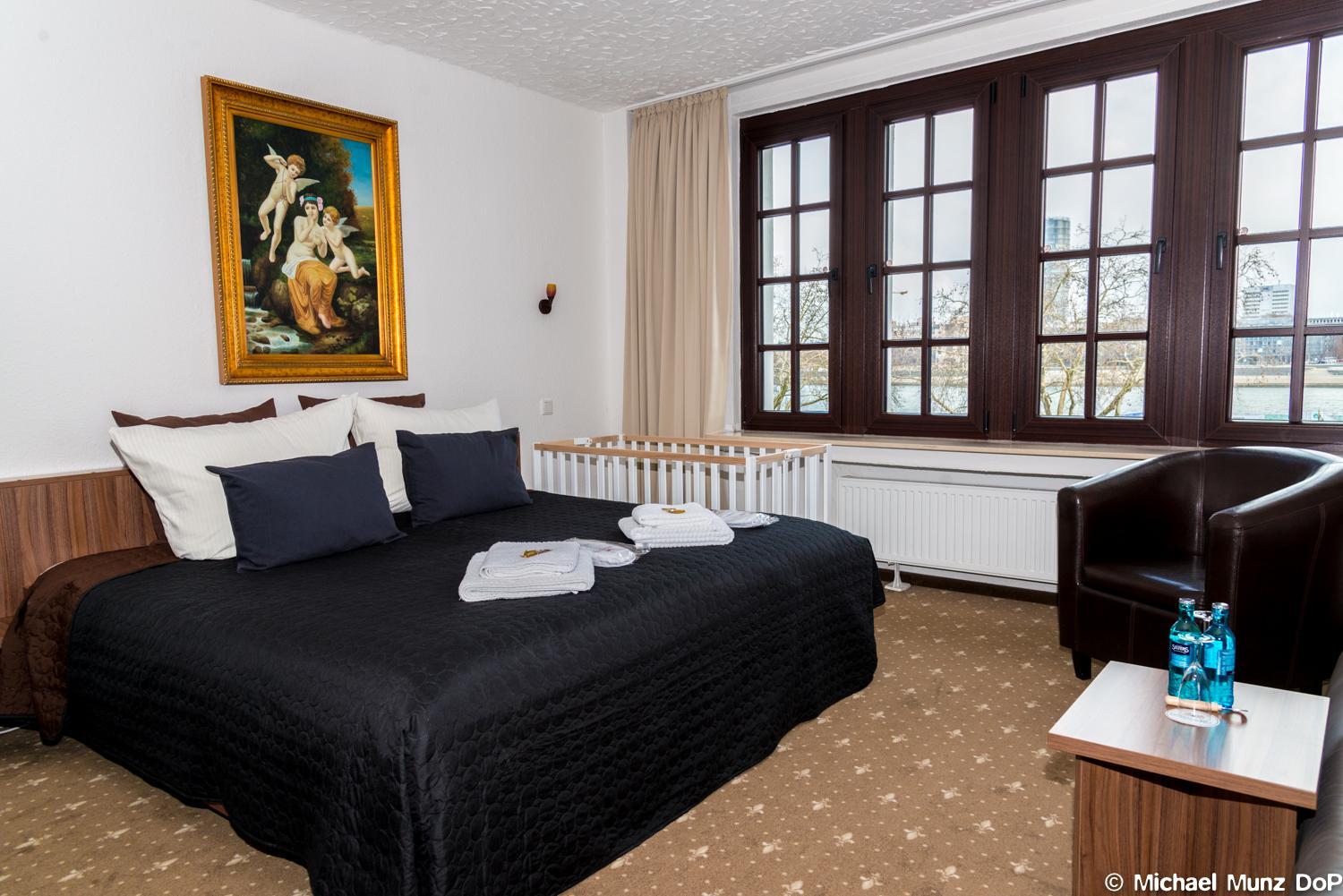 Triple Room with Bathroom - Photo 1