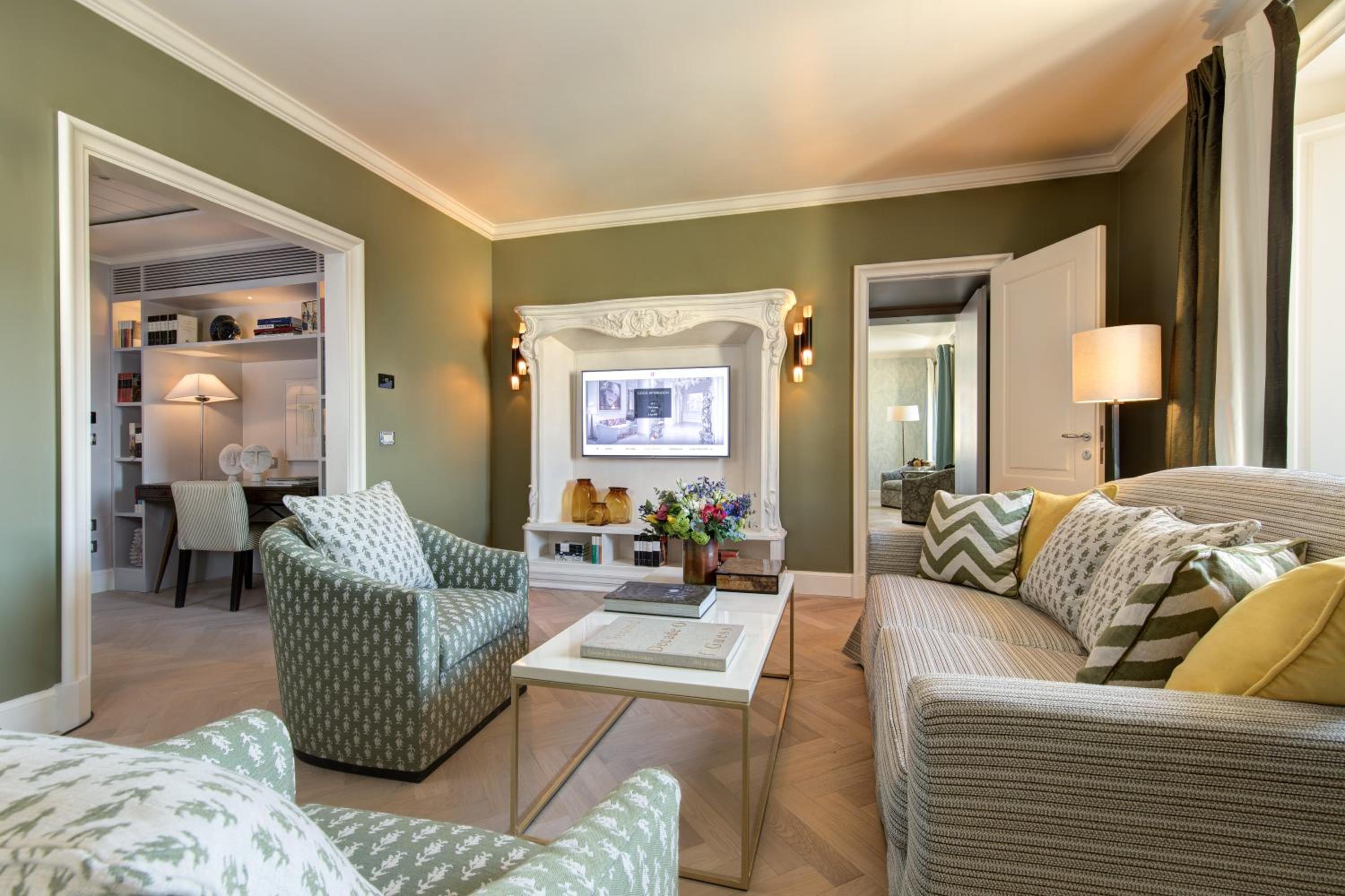 Deluxe Junior Suite