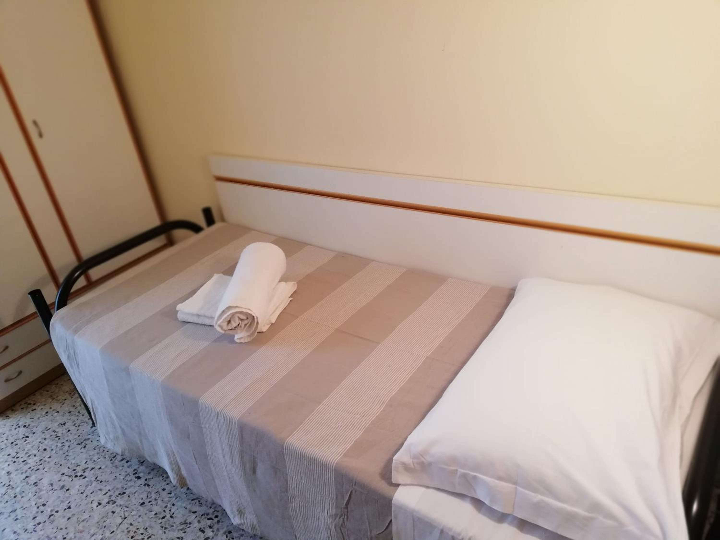 Economy Single Room