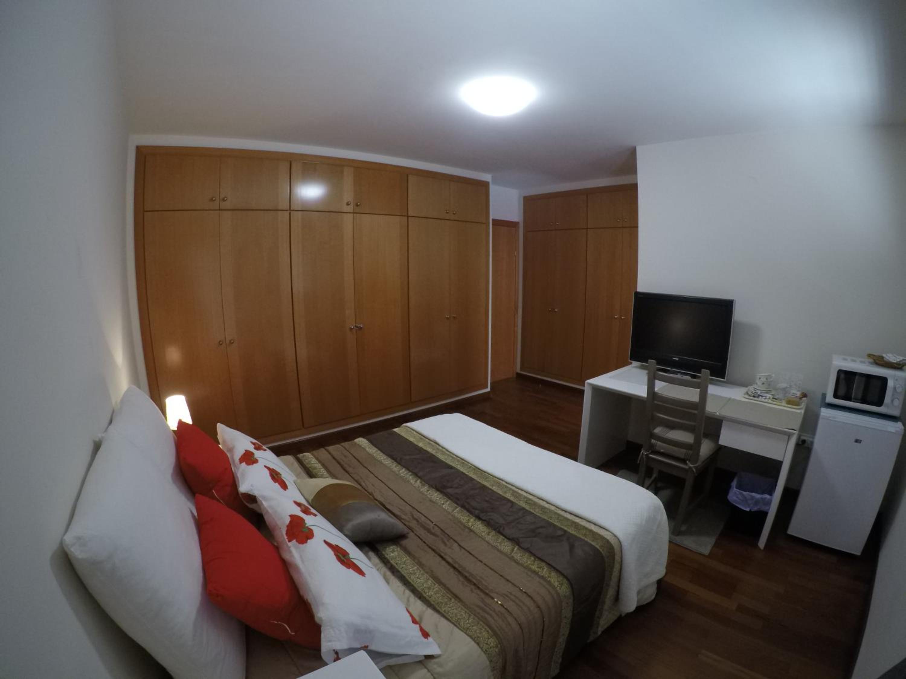 Double Room - Photo 10
