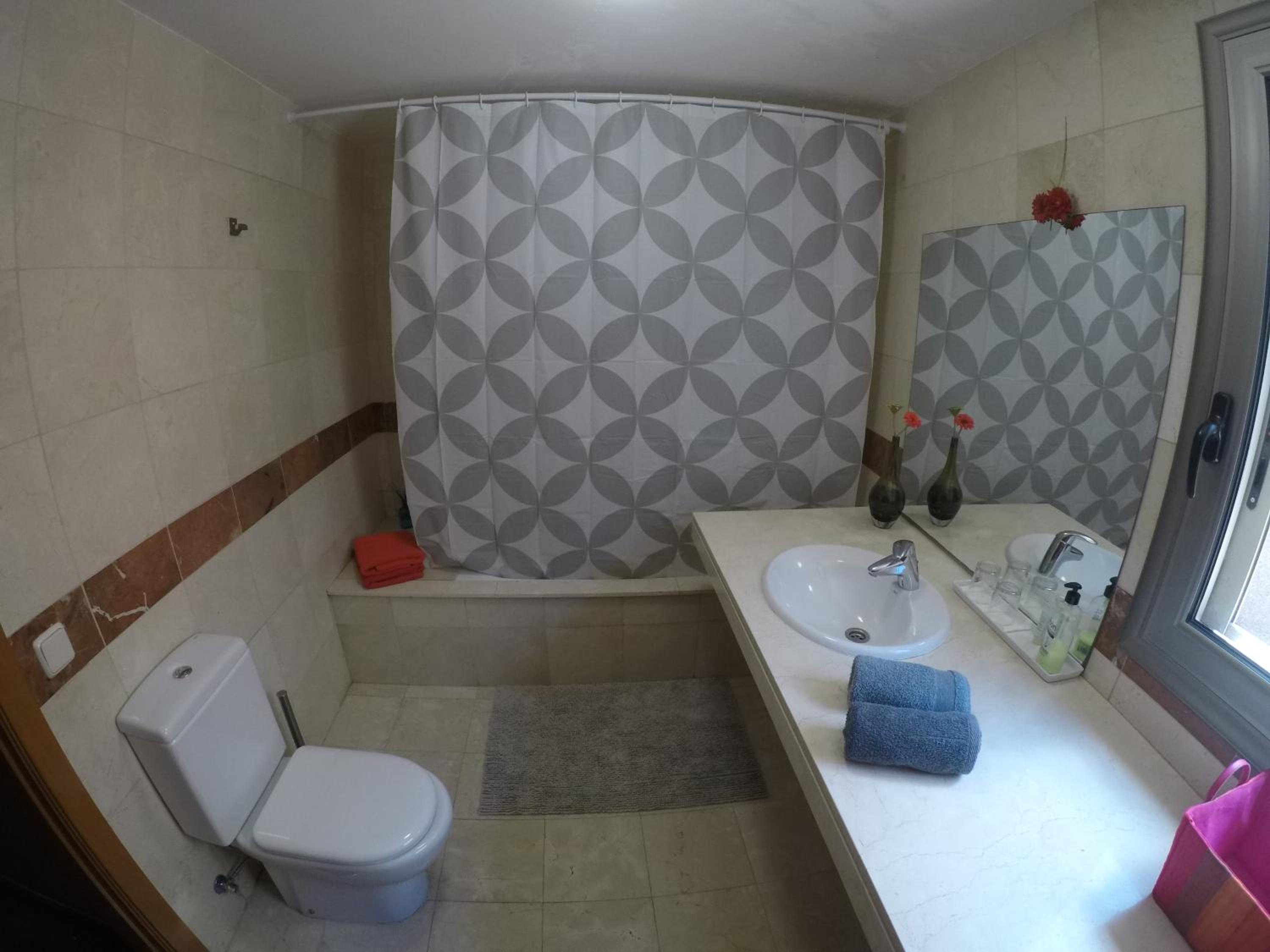 Double Room - Photo 12