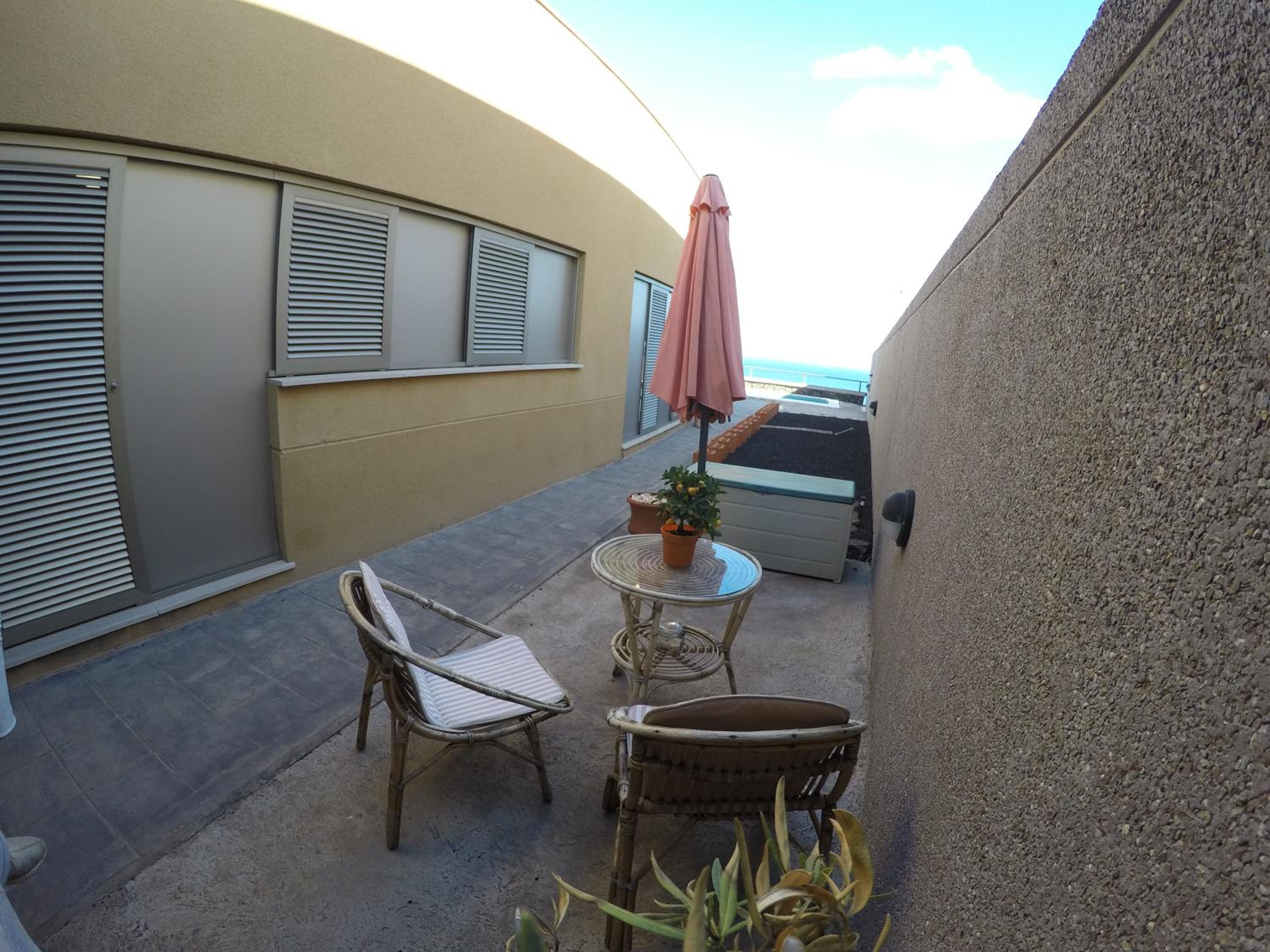 Double Room - Photo 16
