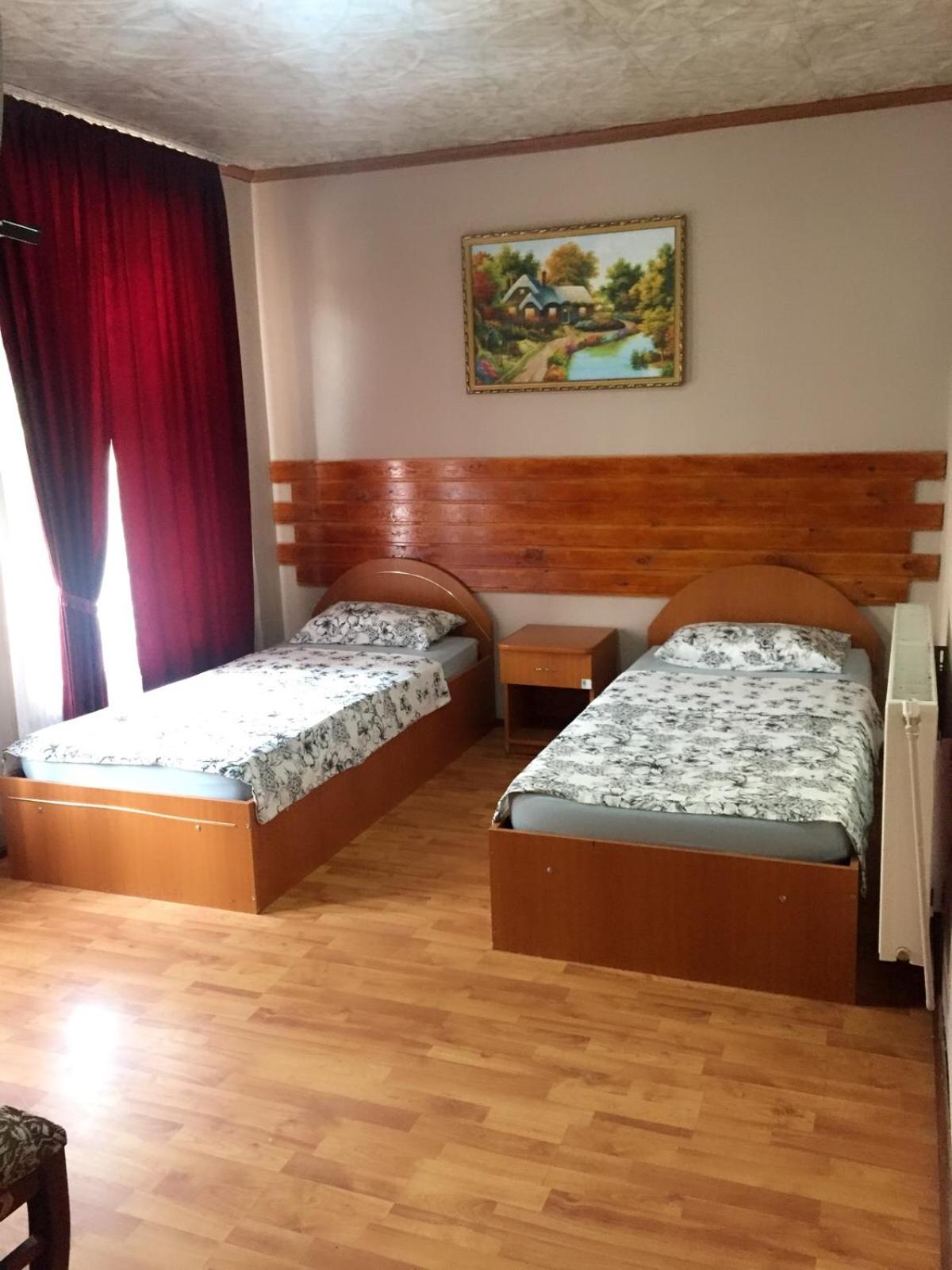 Budget Double Room photo 3