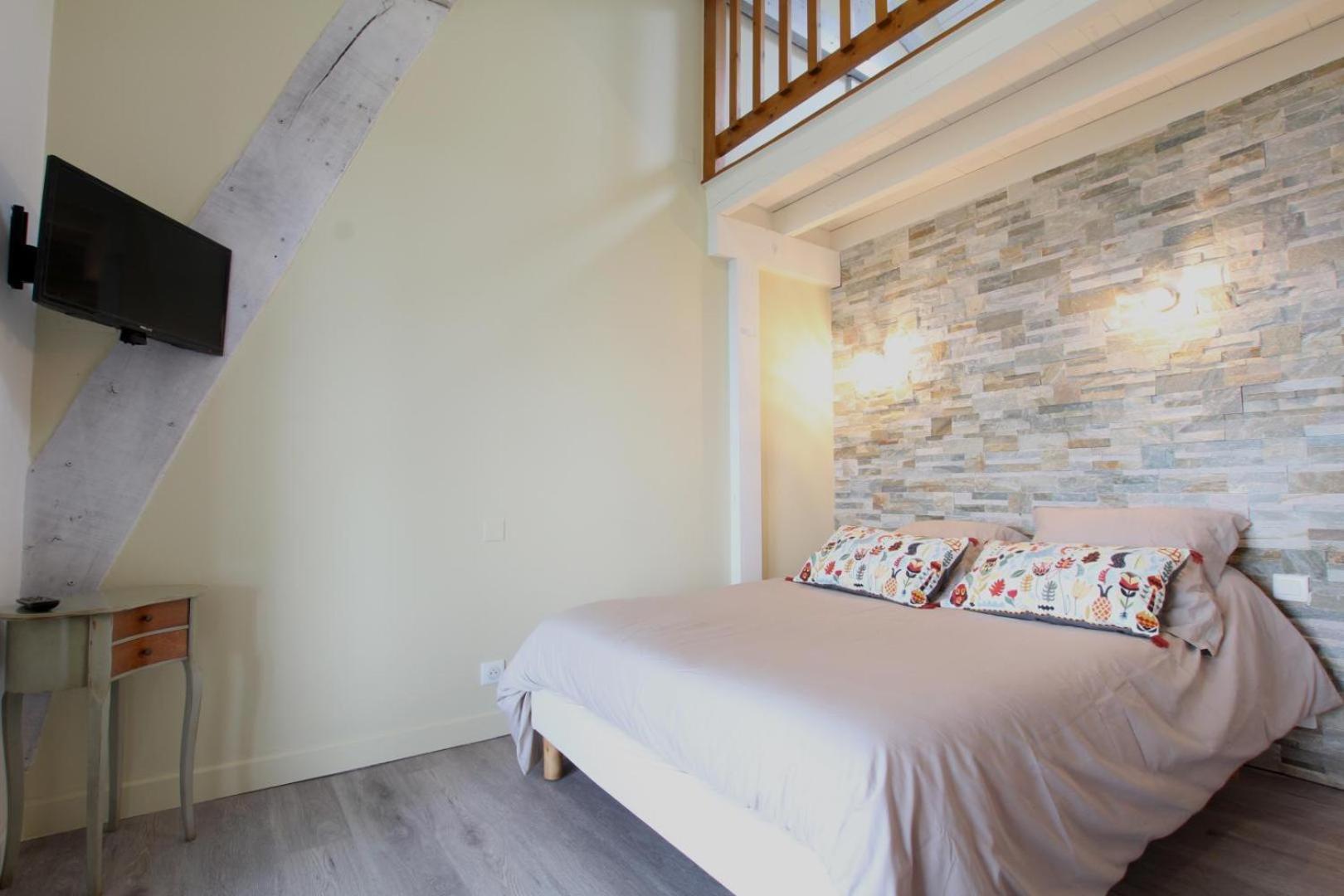 Triple Room - Photo 1