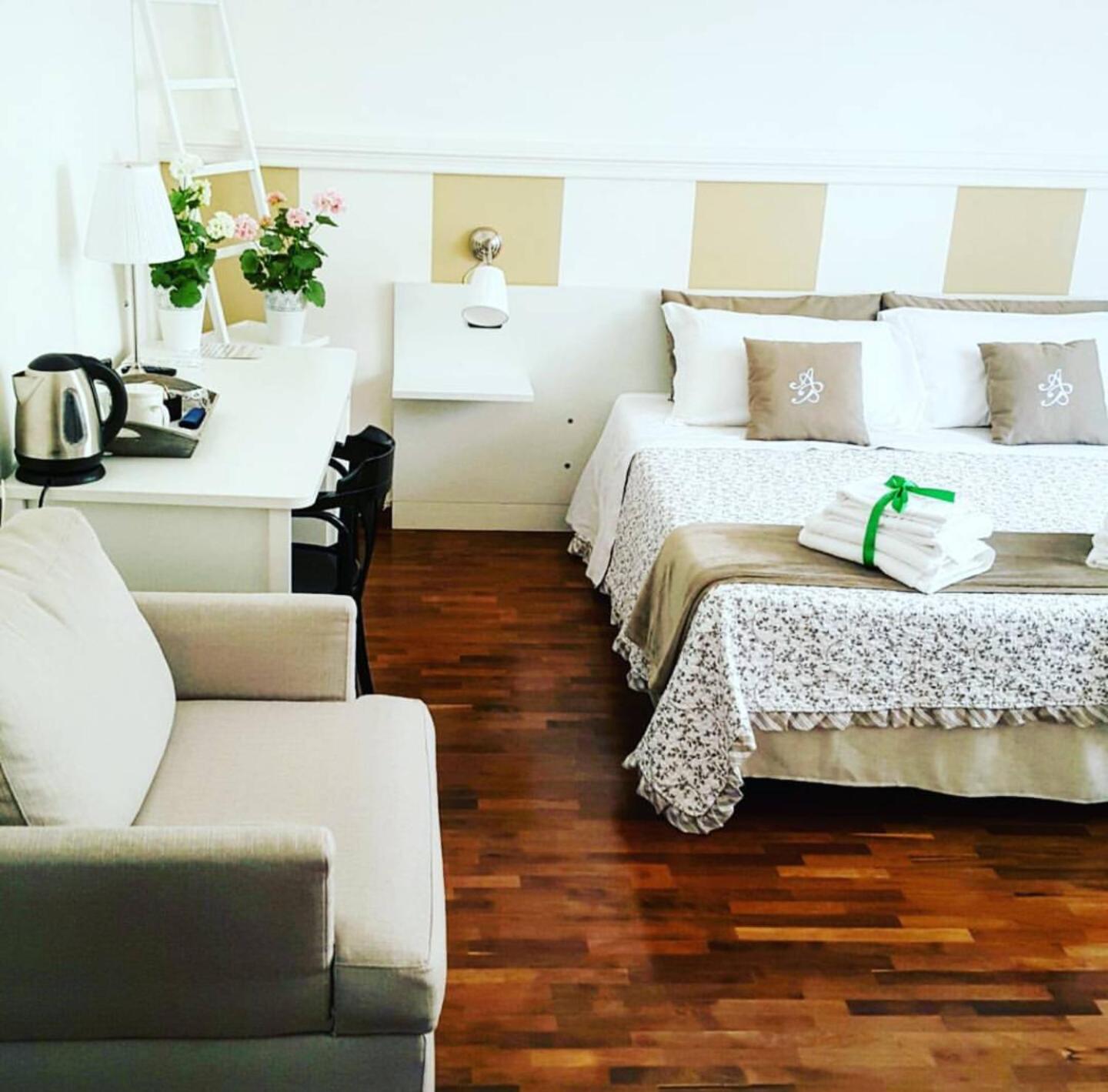 Deluxe Room - Photo 1