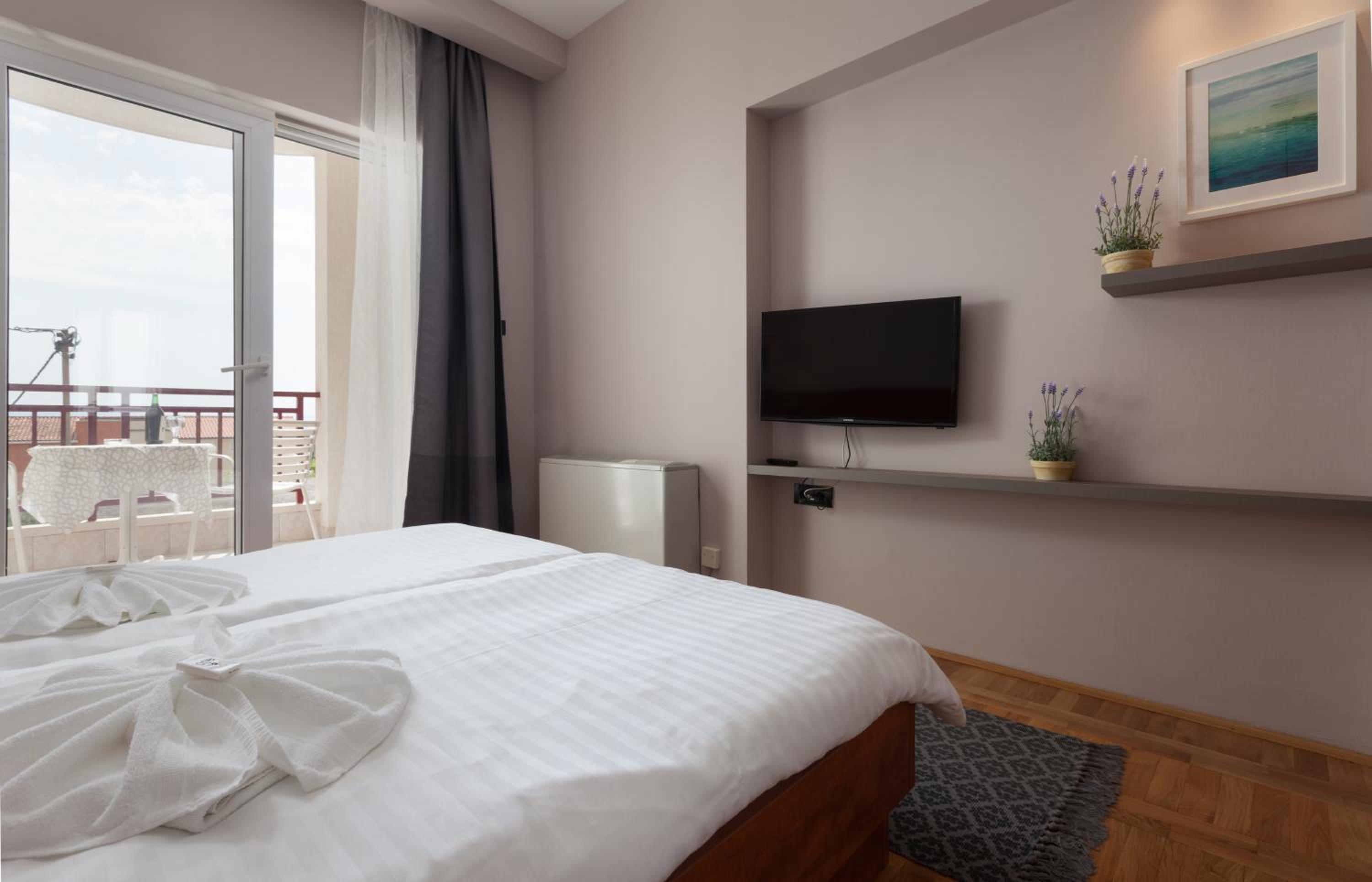 Double Room with Balcony and Sea View photo 3