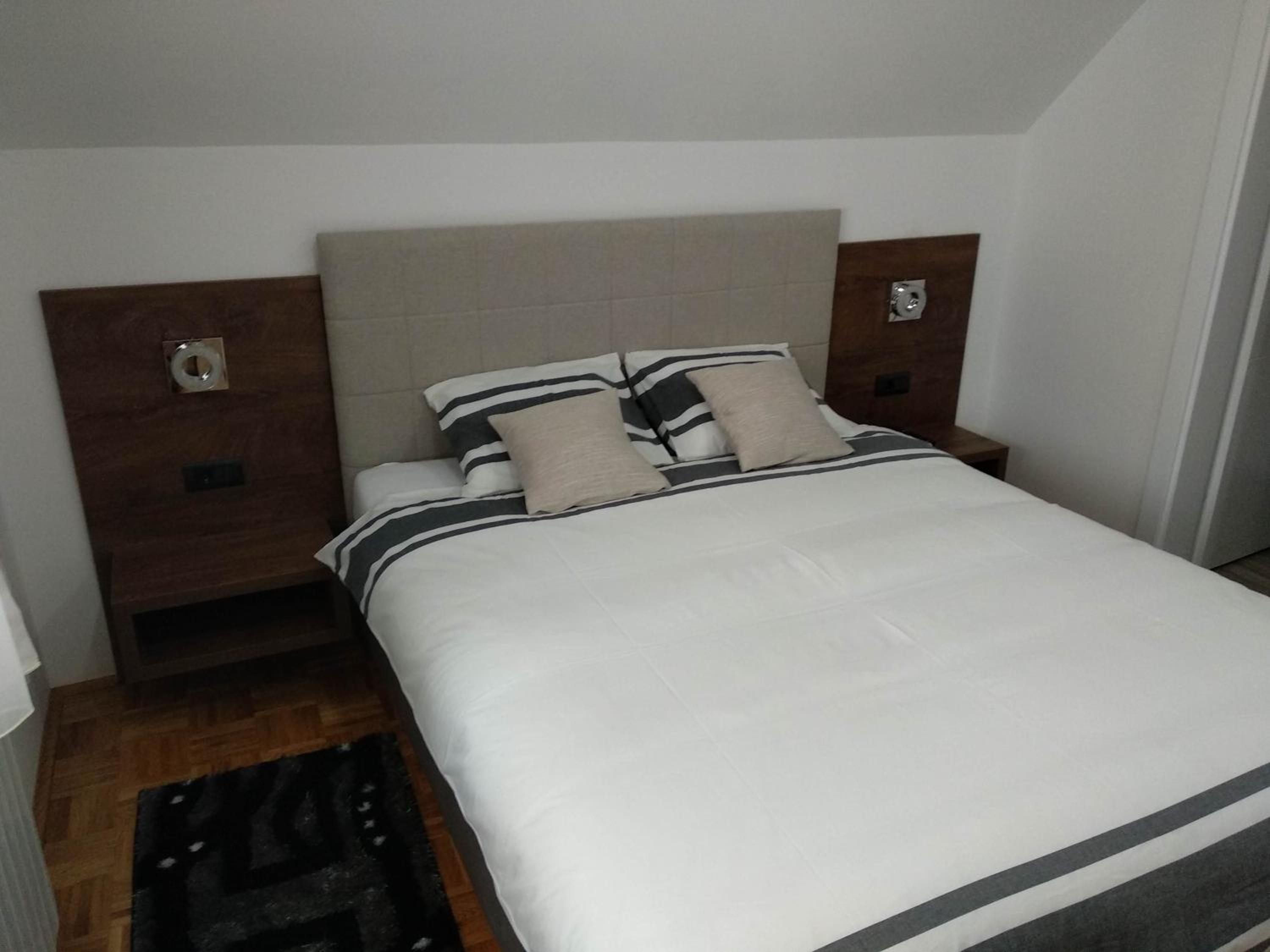 Studio Apartment photo 2