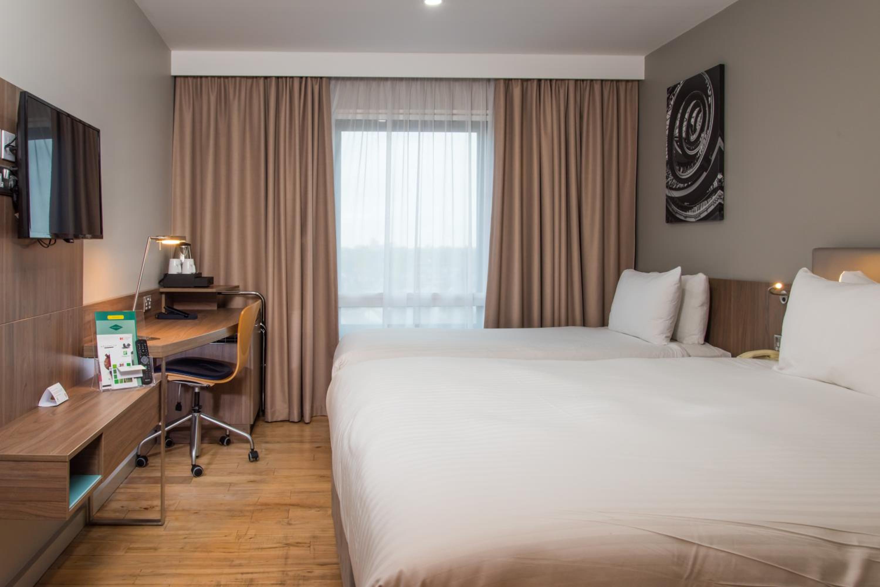 Holiday Inn London West by IHG — photo 124